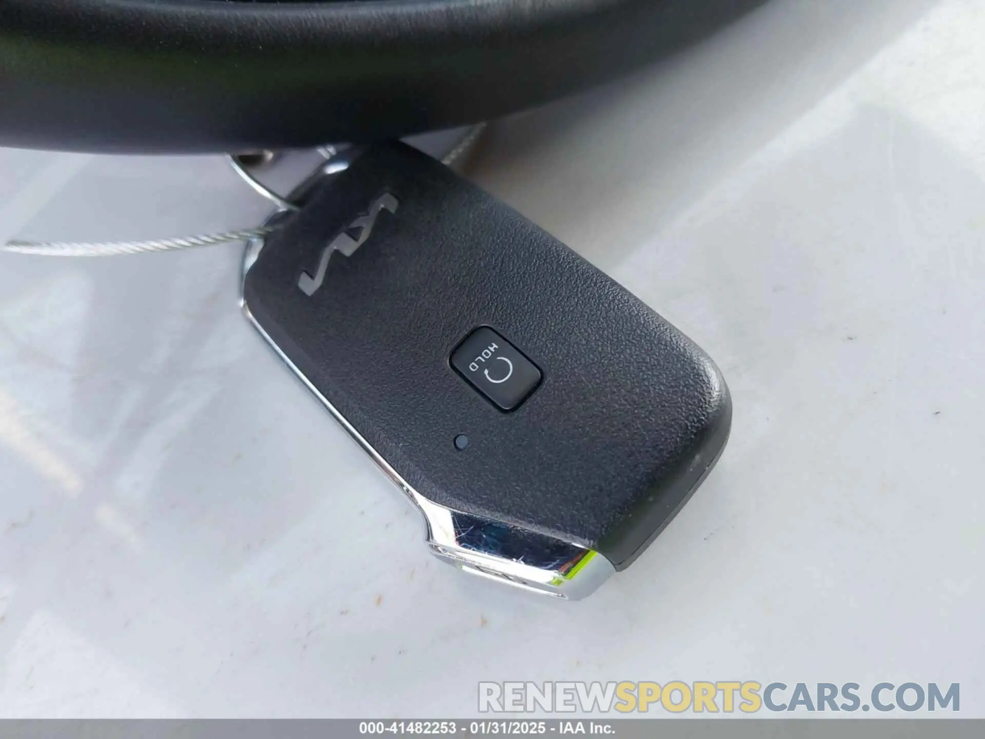 11 fotografías del automóvil dañado KNDEU2AA3R7638440 KIA SELTOS 2024