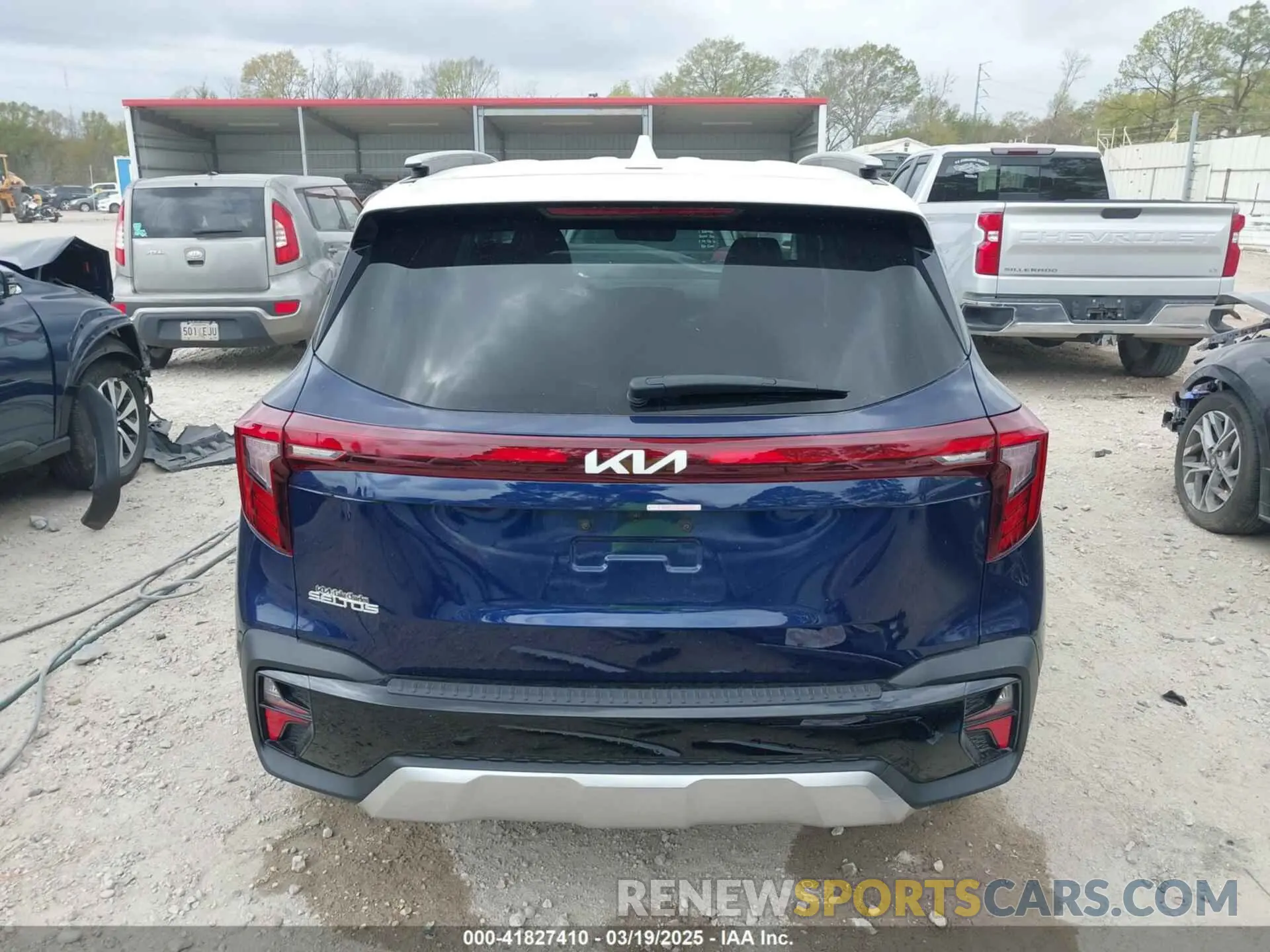 17 fotografías del automóvil dañado KNDEU2AA4R7588115 KIA SELTOS 2024
