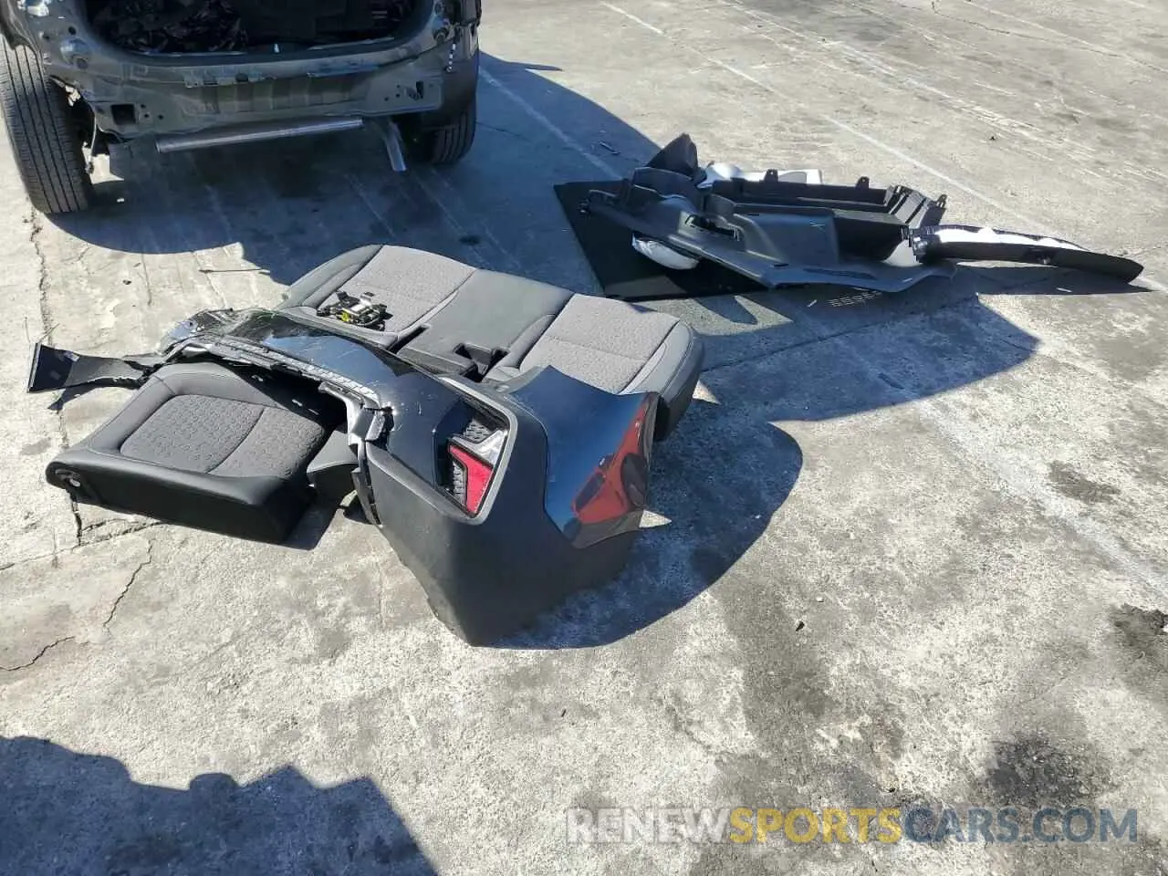 12 fotografías del automóvil dañado KNDEU2AA5R7501578 KIA SELTOS 2024
