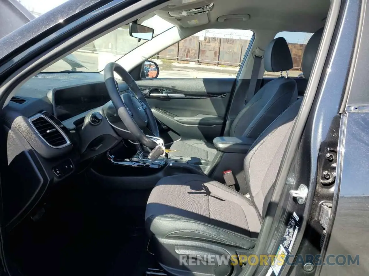 7 fotografías del automóvil dañado KNDEU2AA5R7501578 KIA SELTOS 2024