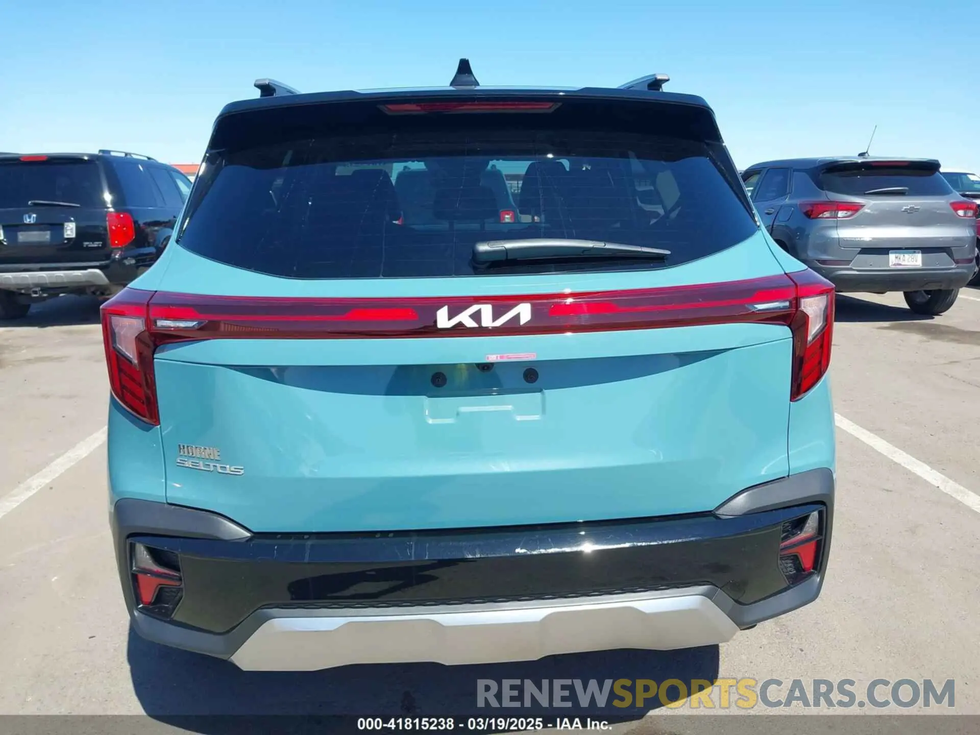 16 fotografías del automóvil dañado KNDEU2AA6R7564415 KIA SELTOS 2024
