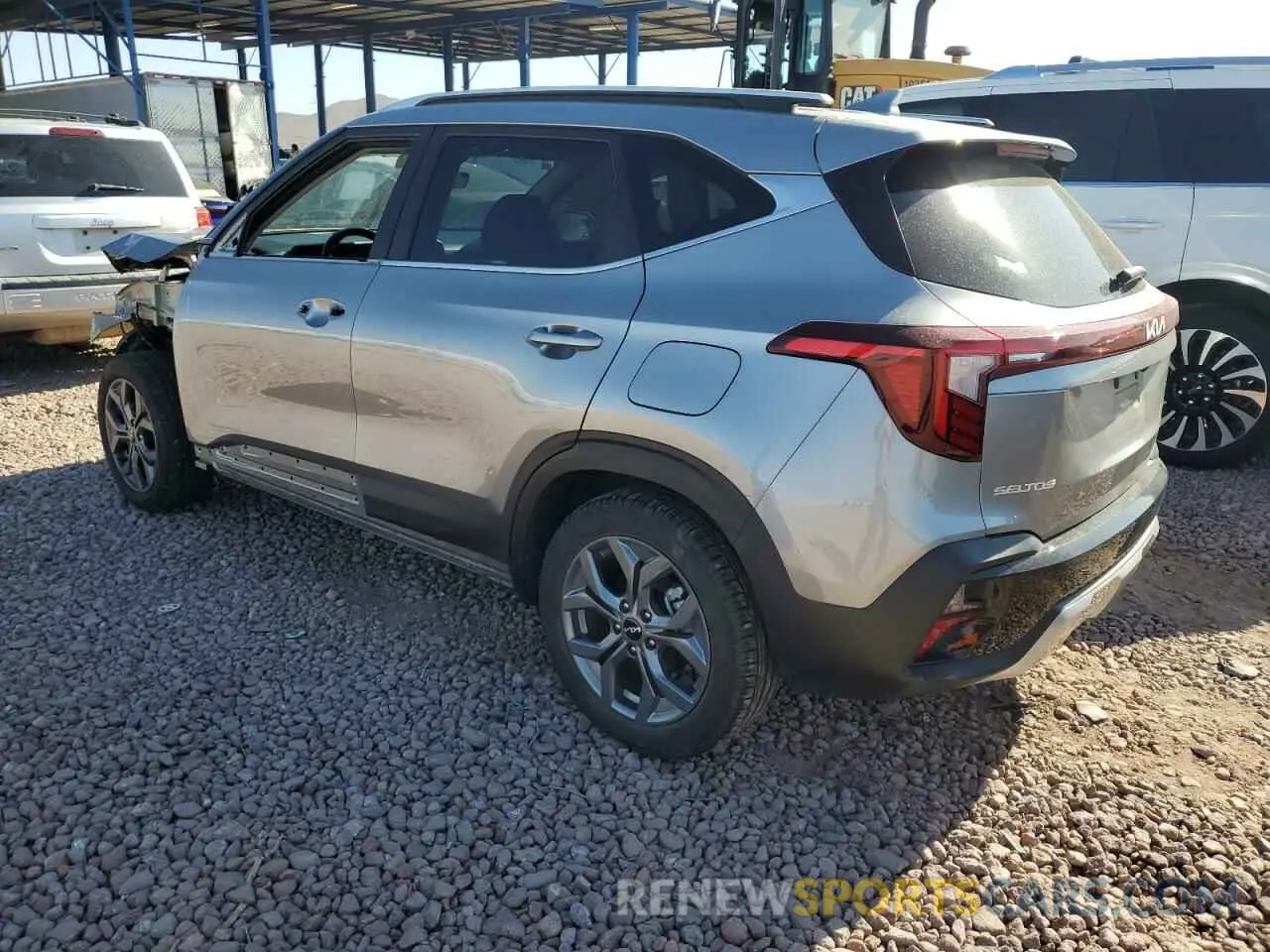 2 fotografías del automóvil dañado KNDEU2AA8R7497025 KIA SELTOS 2024