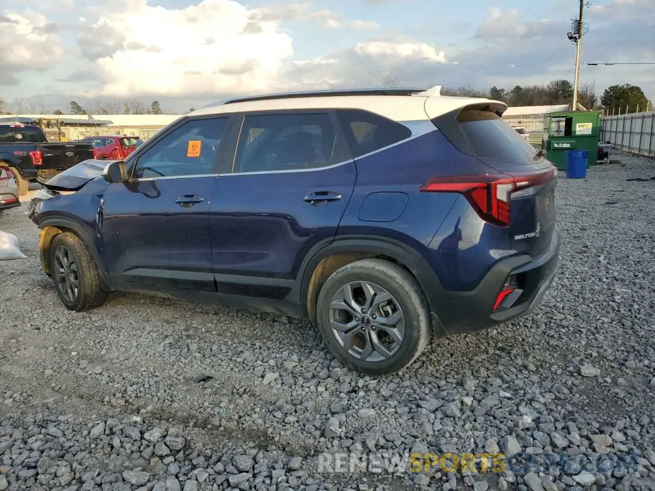 2 fotografías del automóvil dañado KNDEU2AA8R7543128 KIA SELTOS 2024