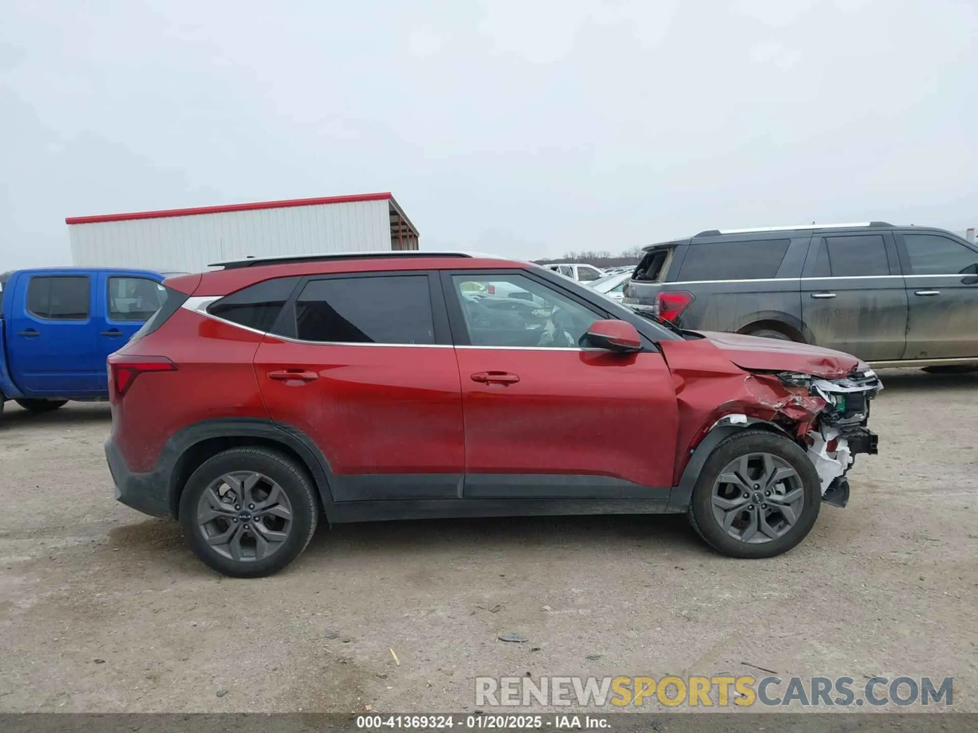 13 fotografías del automóvil dañado KNDEU2AA9R7623800 KIA SELTOS 2024