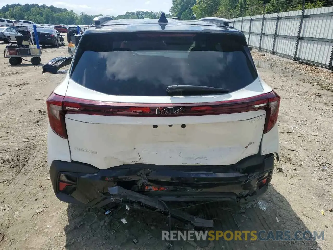 6 fotografías del automóvil dañado KNDEUCAA2R7477696 KIA SELTOS 2024