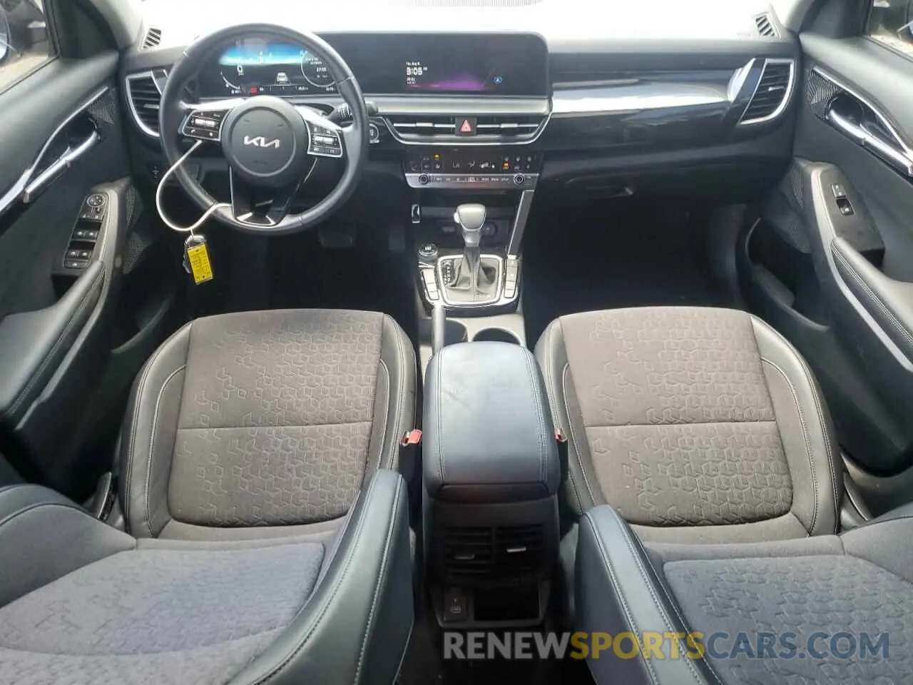 8 fotografías del automóvil dañado KNDEUCAA2R7477696 KIA SELTOS 2024