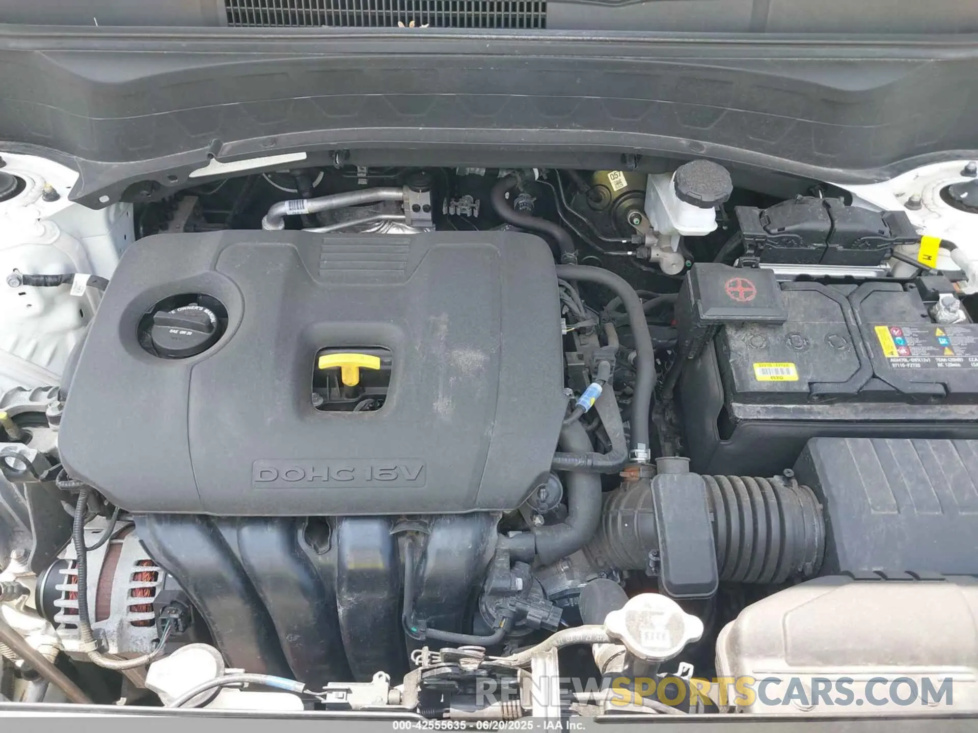 10 fotografías del automóvil dañado KNDEUCAA3R7532320 KIA SELTOS 2024