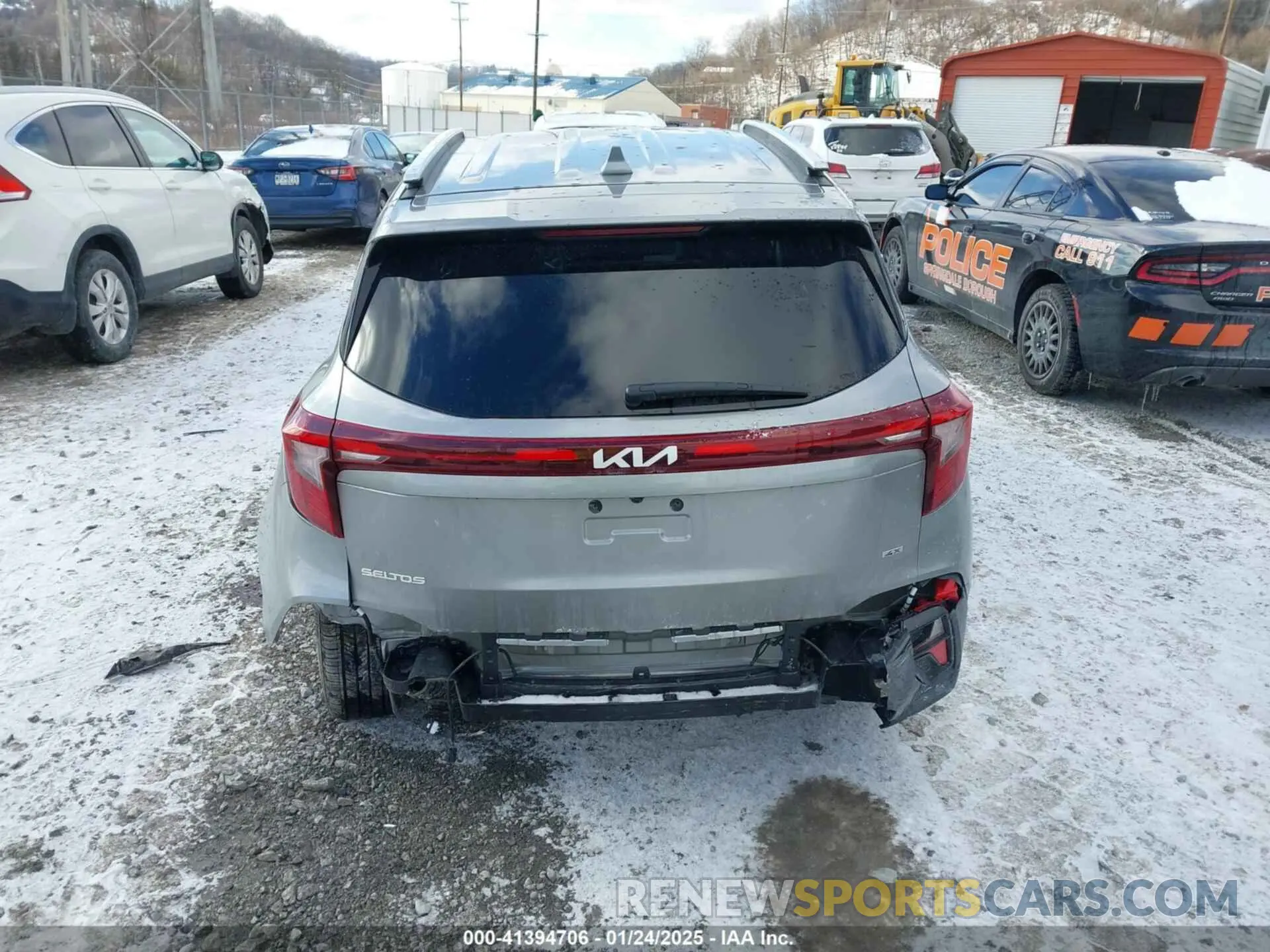 16 fotografías del automóvil dañado KNDEUCAA3R7552678 KIA SELTOS 2024