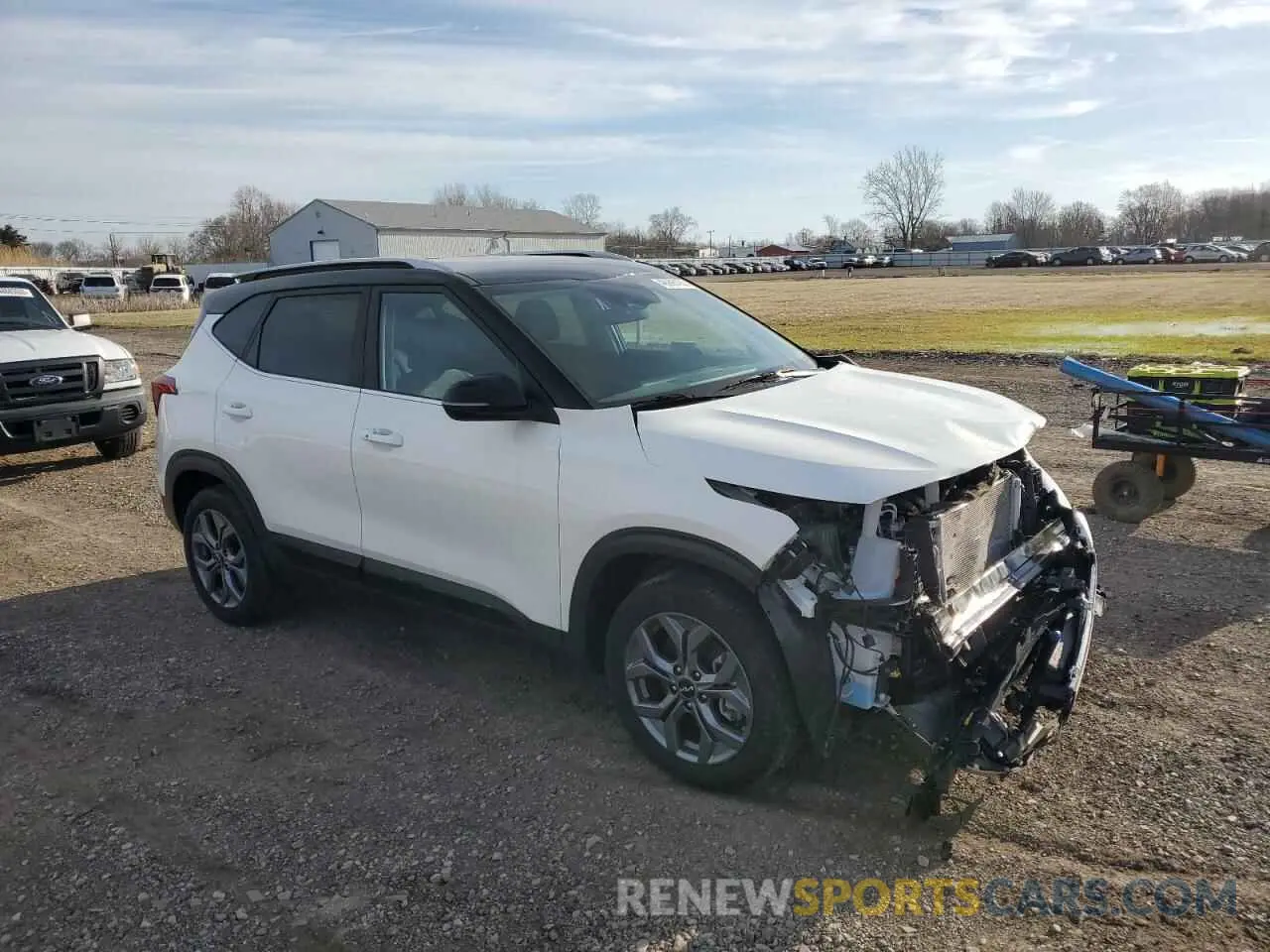 4 fotografías del automóvil dañado KNDEUCAA3R7581887 KIA SELTOS 2024