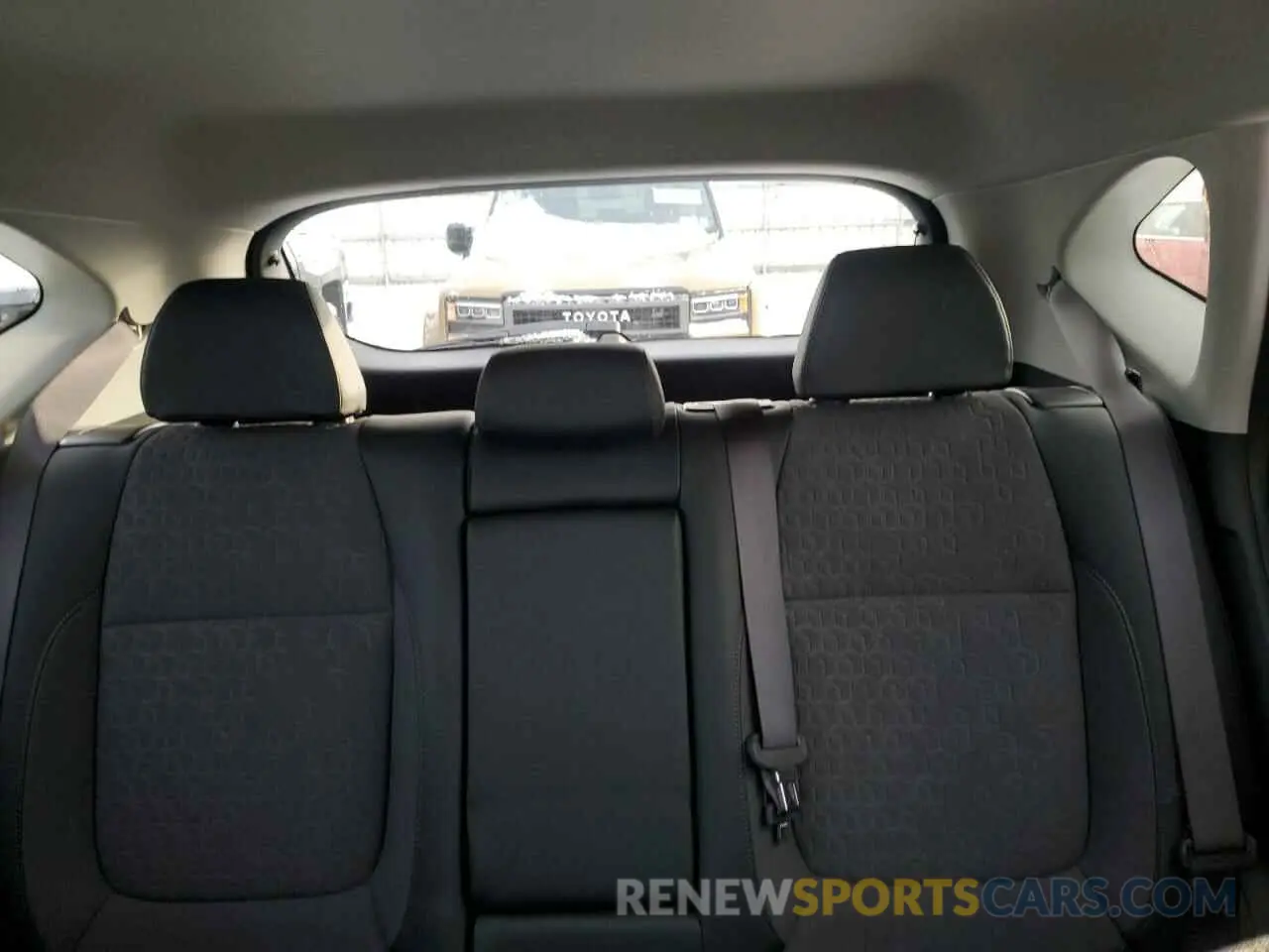 10 fotografías del automóvil dañado KNDEUCAA3R7609798 KIA SELTOS 2024