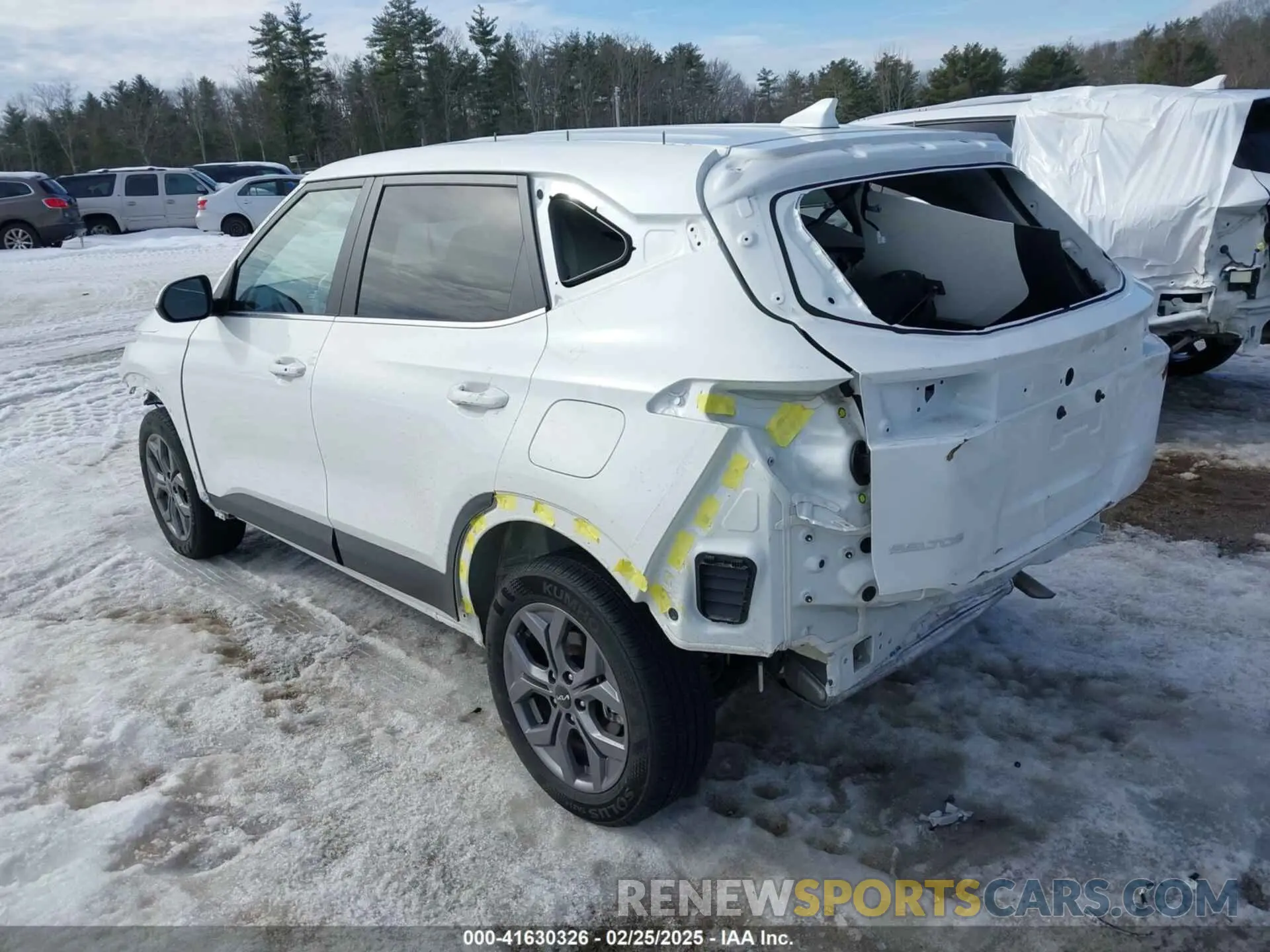 3 fotografías del automóvil dañado KNDEUCAA3R7610272 KIA SELTOS 2024