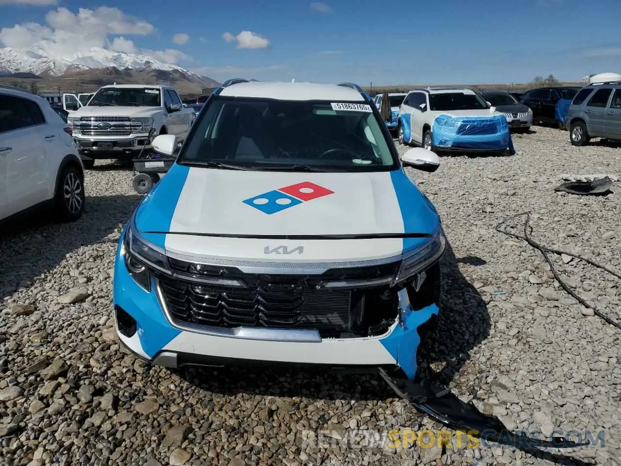 5 fotografías del automóvil dañado KNDEUCAA4R7585303 KIA SELTOS 2024