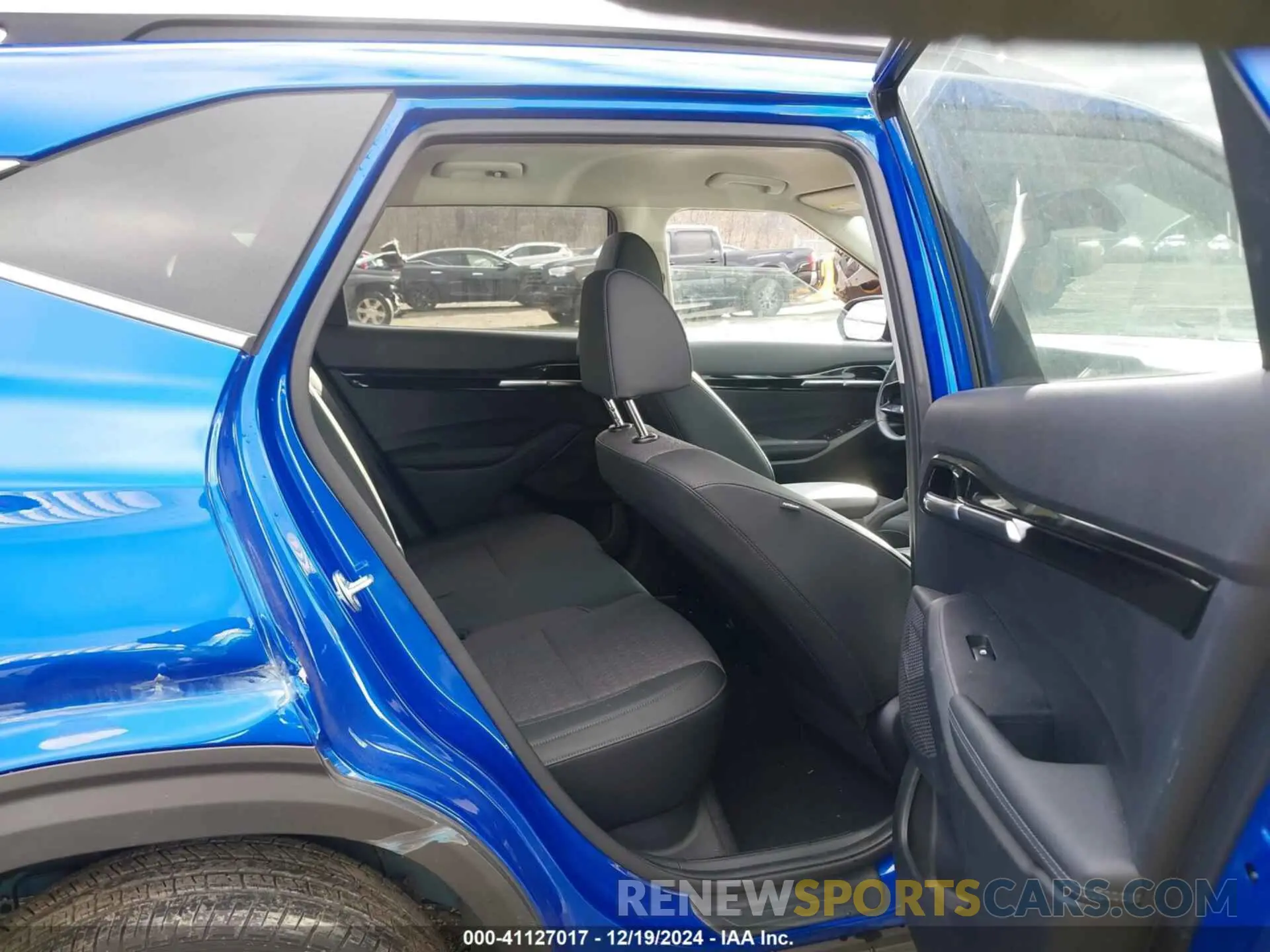 8 fotografías del automóvil dañado KNDEUCAA6R7512871 KIA SELTOS 2024