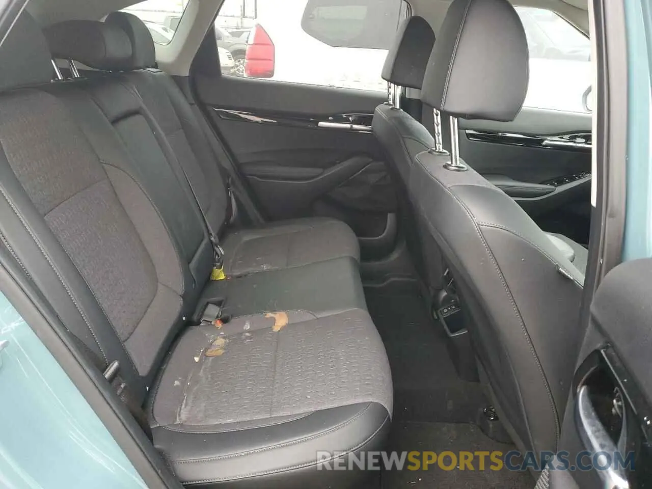 11 fotografías del automóvil dañado KNDEUCAA6R7664973 KIA SELTOS 2024
