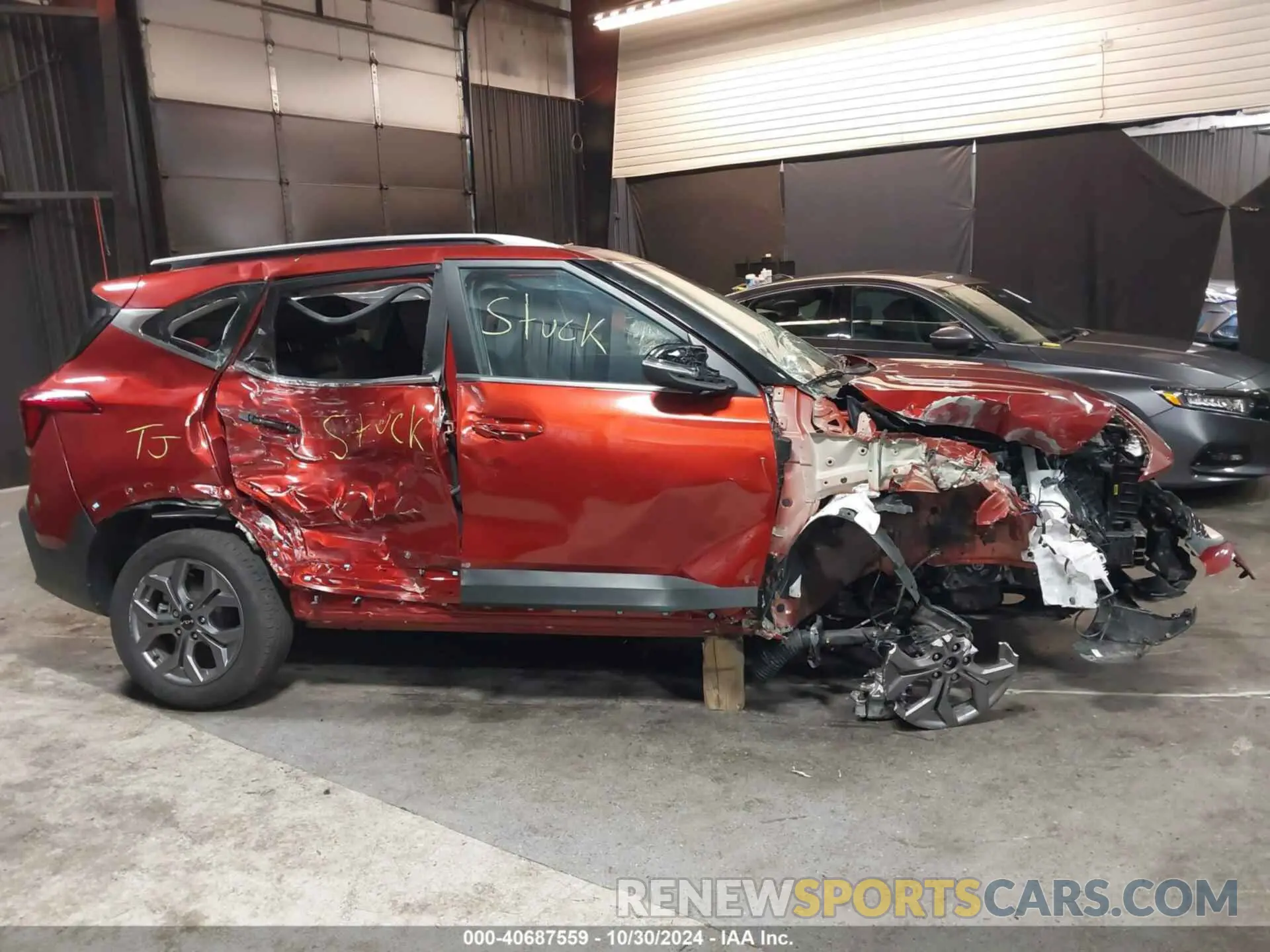 6 fotografías del automóvil dañado KNDEUCAA8R7606623 KIA SELTOS 2024