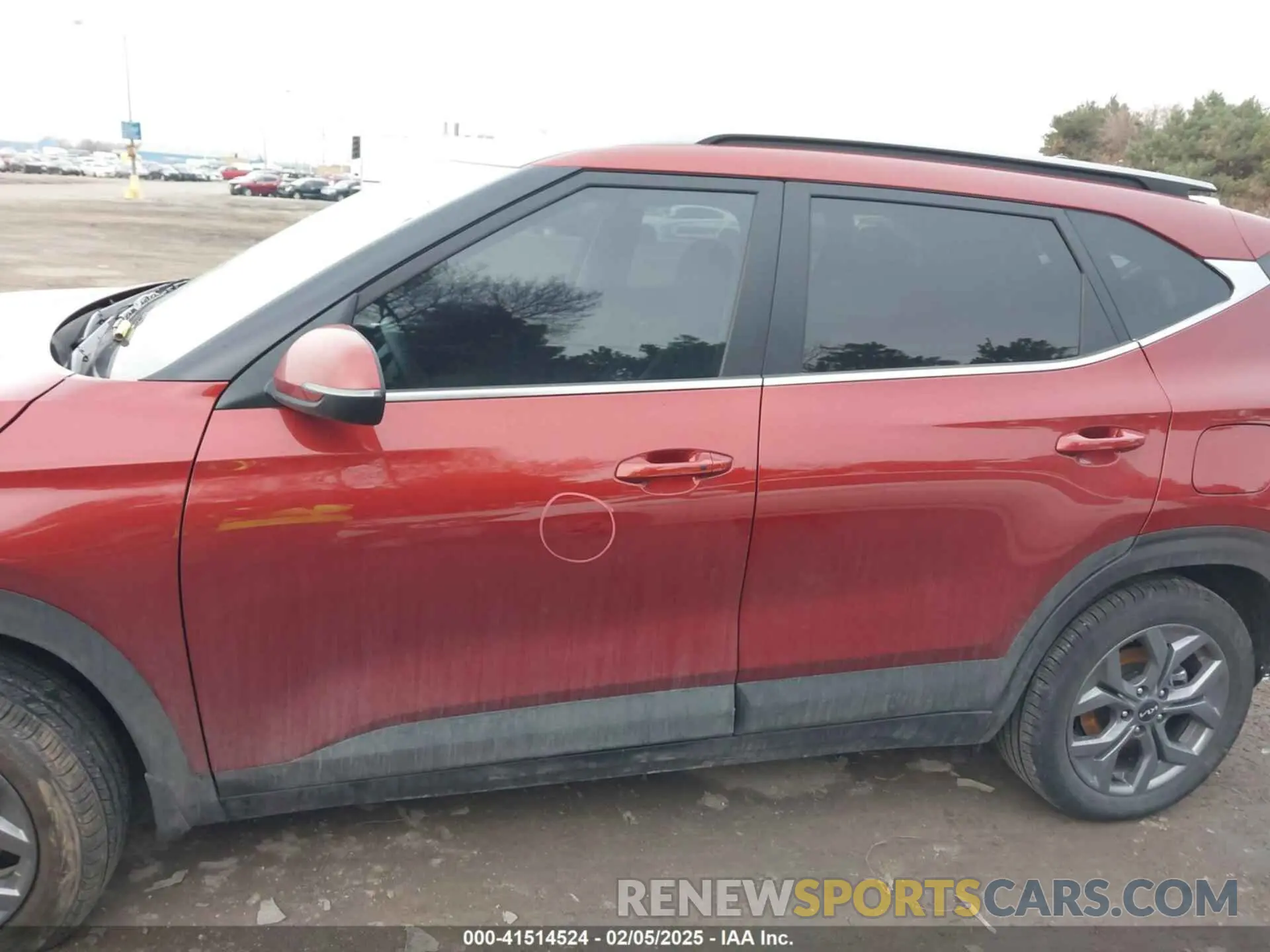 15 fotografías del automóvil dañado KNDEUCAA9R7591985 KIA SELTOS 2024
