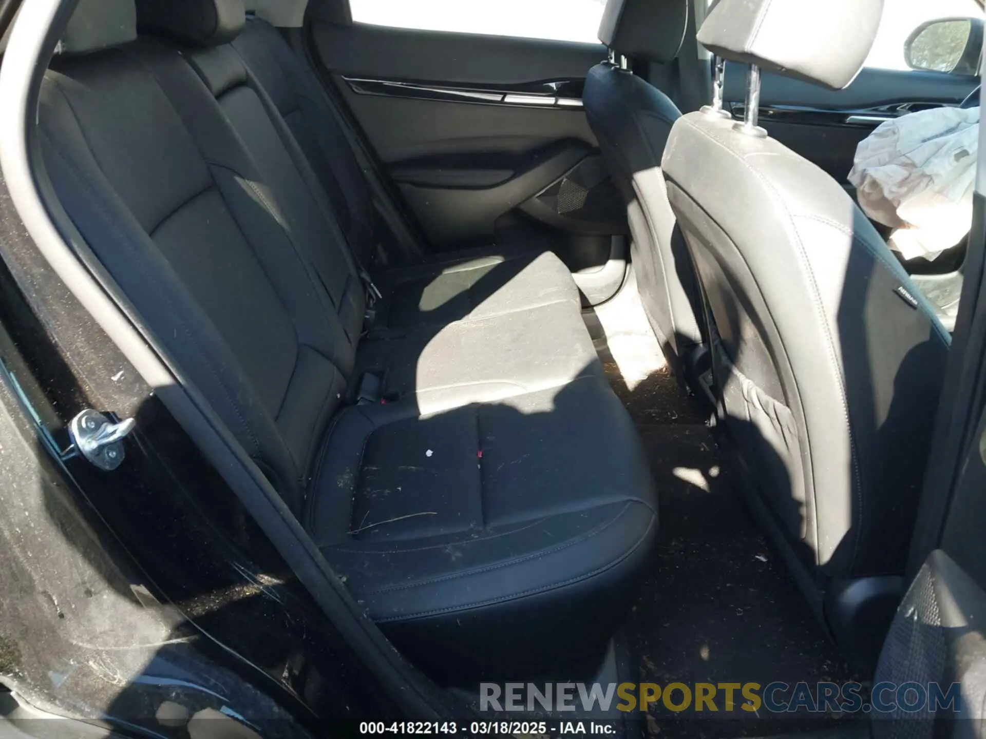 8 fotografías del automóvil dañado KNDER2AA2S7701292 KIA SELTOS 2025