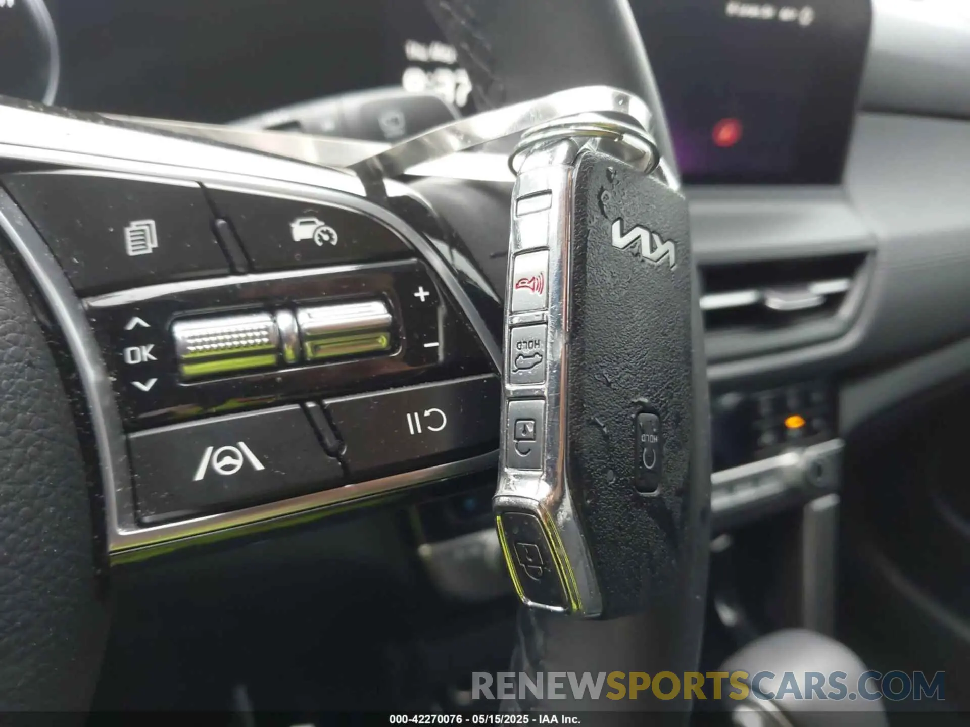 11 fotografías del automóvil dañado KNDERCAA4S7675493 KIA SELTOS 2025