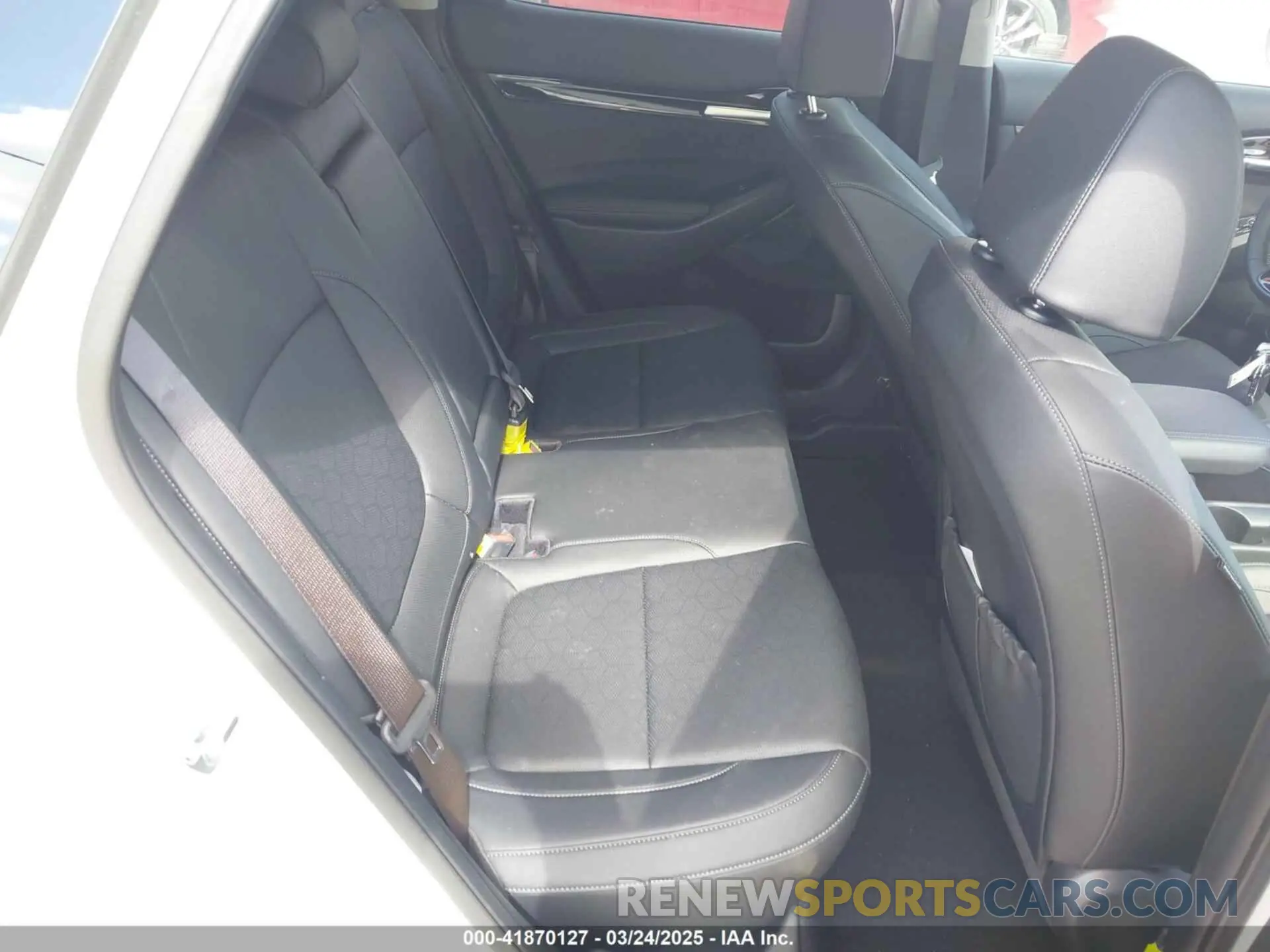 8 fotografías del automóvil dañado KNDERCAA5S7672568 KIA SELTOS 2025