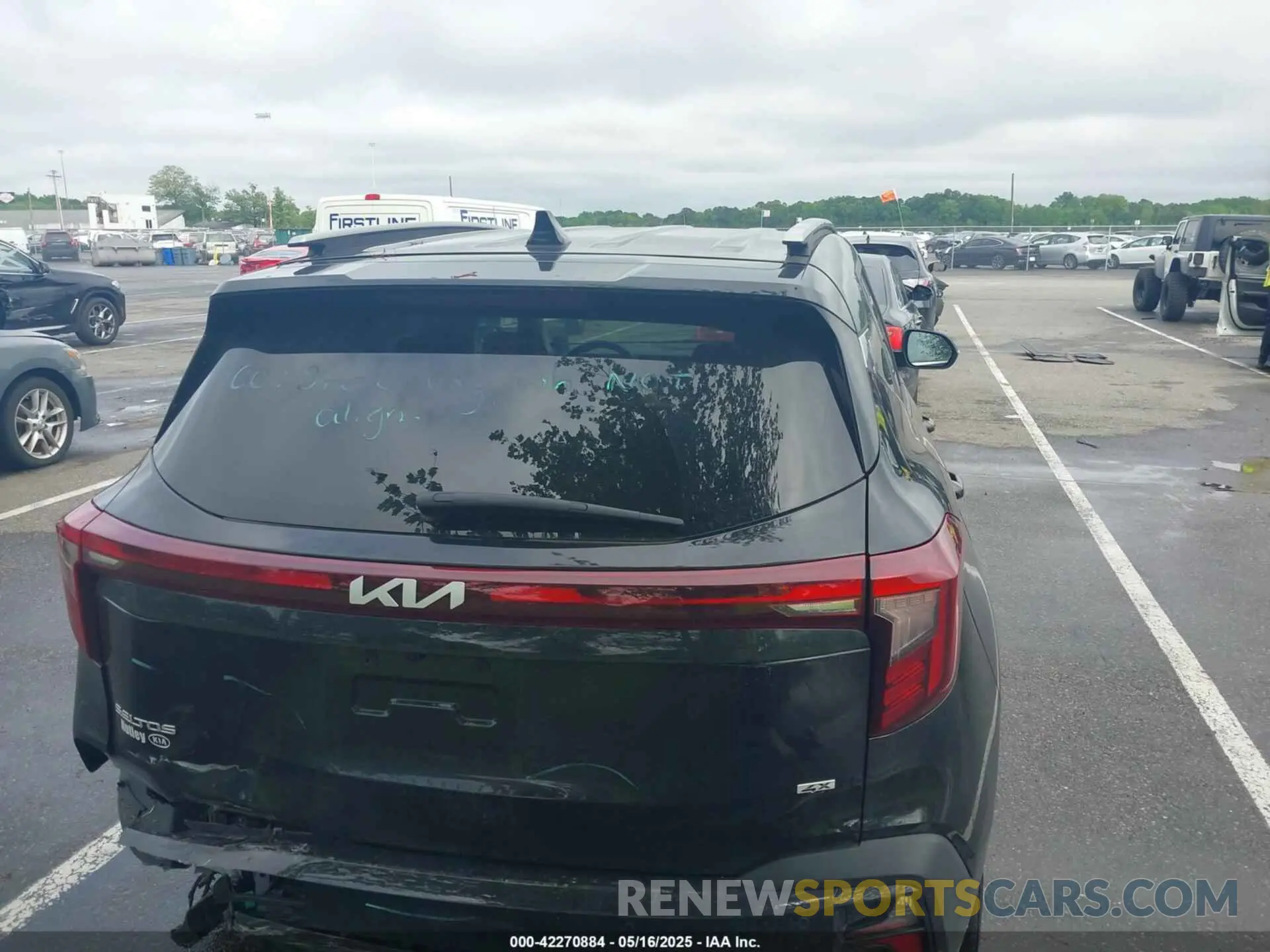 16 fotografías del automóvil dañado KNDERCAA6S7695843 KIA SELTOS 2025