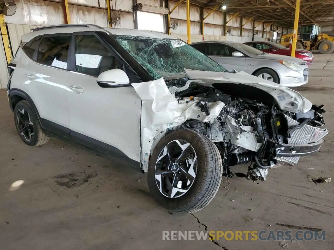 4 fotografías del automóvil dañado KNDERCAA9S7671844 KIA SELTOS 2025