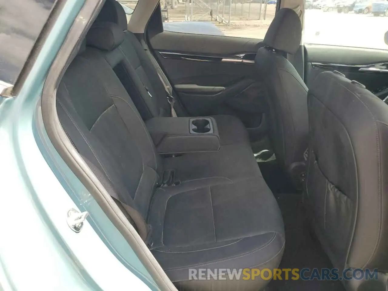 10 fotografías del automóvil dañado KNDETCA79S7684504 KIA SELTOS 2025