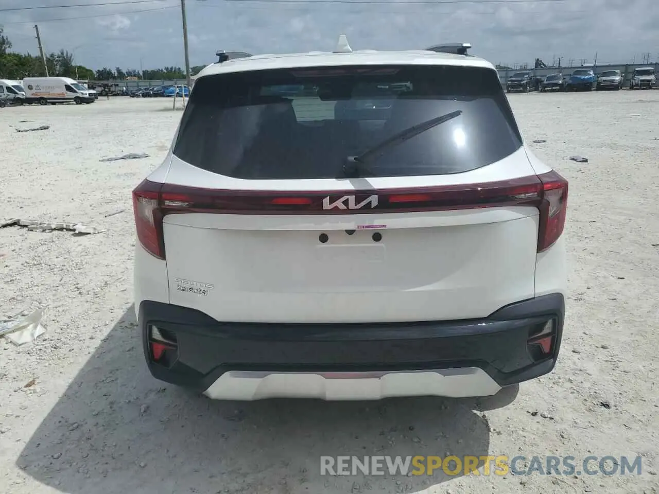 6 fotografías del automóvil dañado KNDEU2AA1S7706921 KIA SELTOS 2025