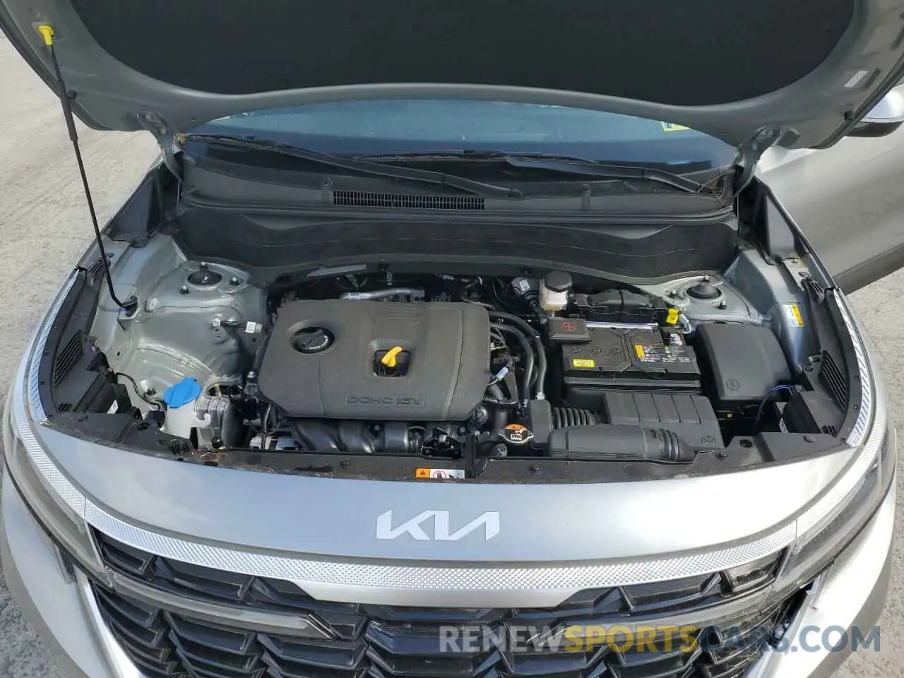 12 fotografías del automóvil dañado KNDEUCAA5S7758784 KIA SELTOS 2025