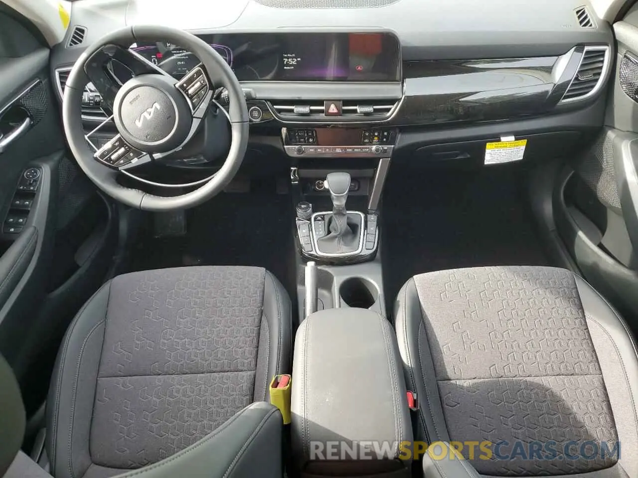 8 fotografías del automóvil dañado KNDEUCAA5S7758784 KIA SELTOS 2025
