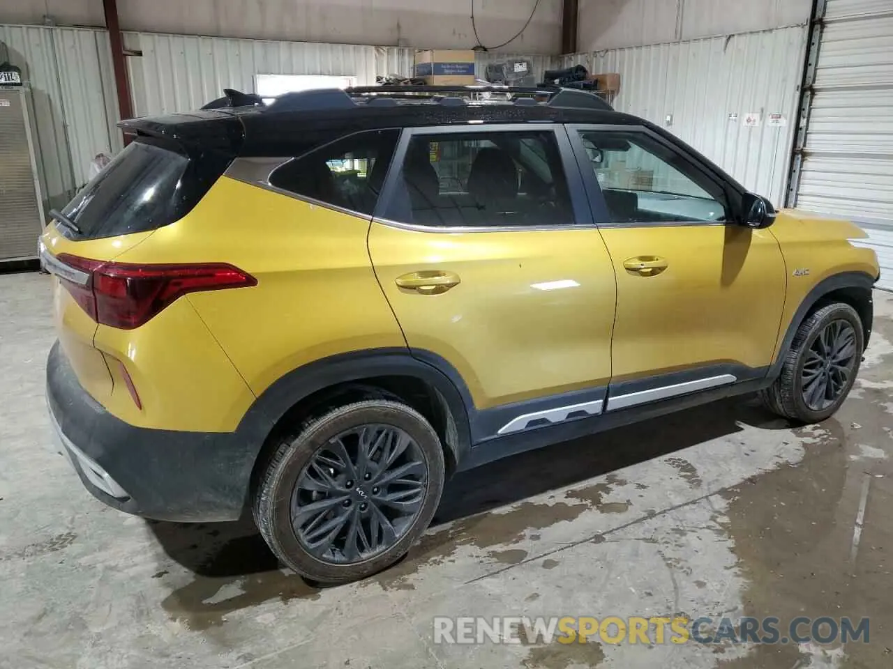 3 fotografías del automóvil dañado KNDEUCA26P7351251 KIA SELTOS NIG 2023