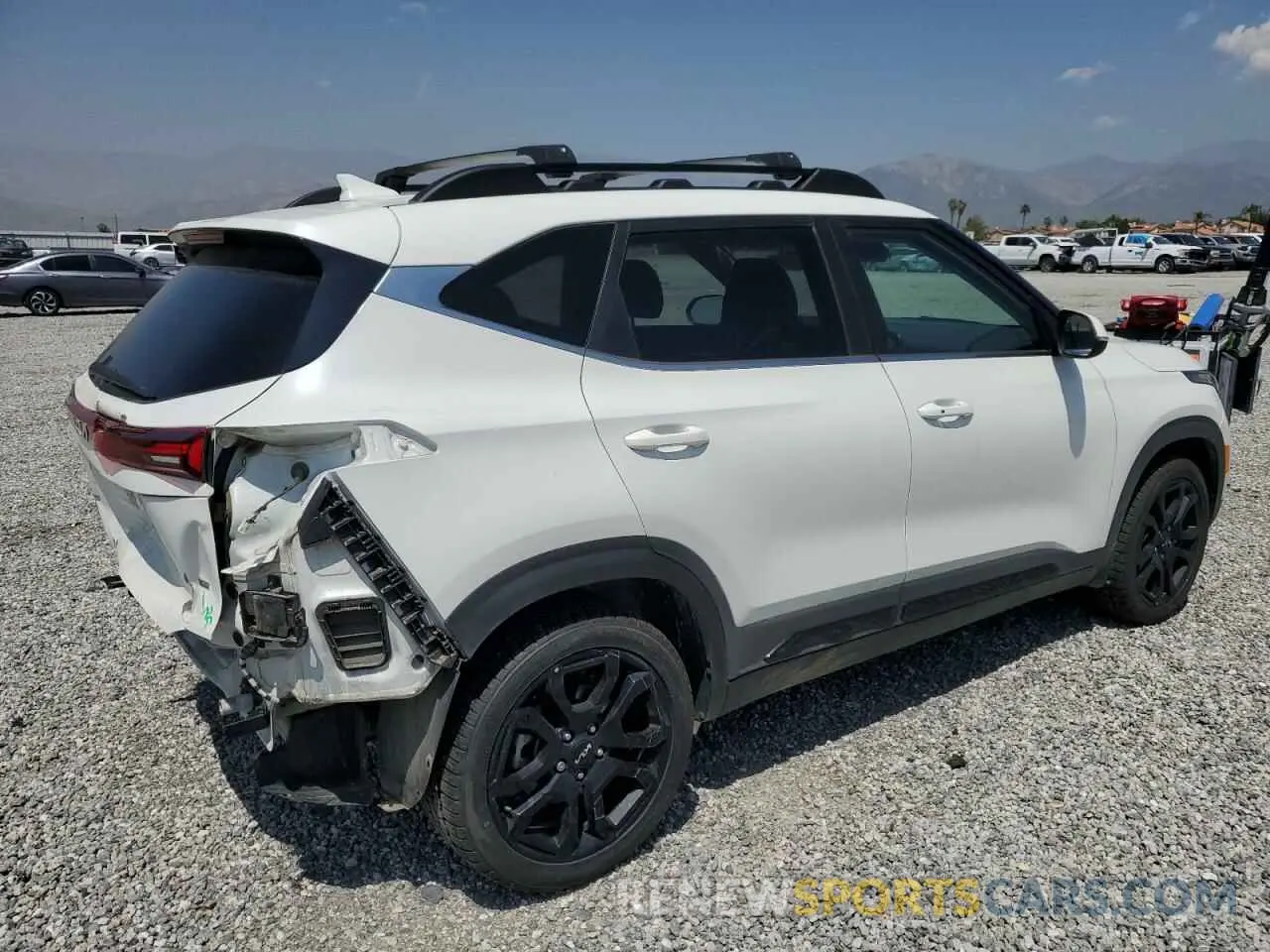 3 fotografías del automóvil dañado KNDEUCA70R7588199 KIA SELTOS X L 2024