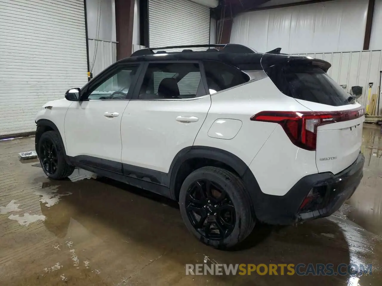 2 fotografías del automóvil dañado KNDEUCA73R7483558 KIA SELTOS X L 2024