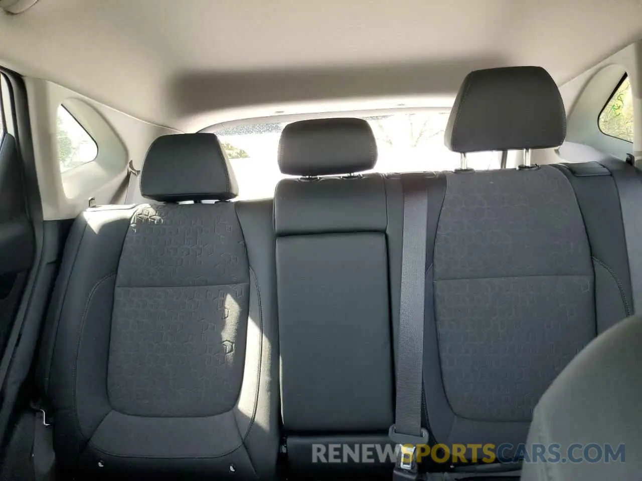 10 fotografías del automóvil dañado KNDEUCA77R7521860 KIA SELTOS X L 2024