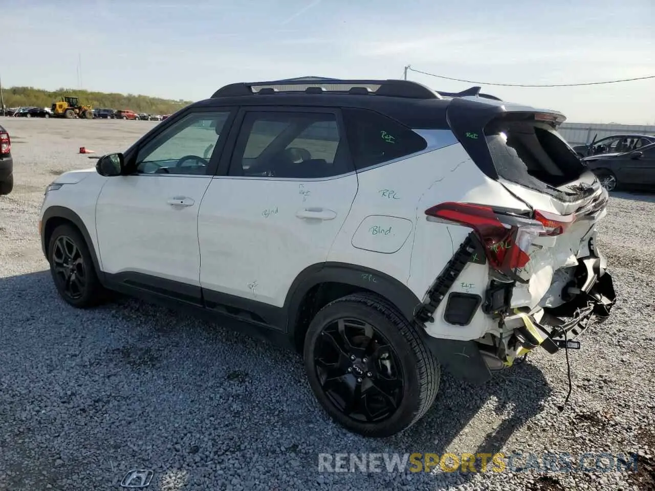 2 fotografías del automóvil dañado KNDEUCA77R7521860 KIA SELTOS X L 2024