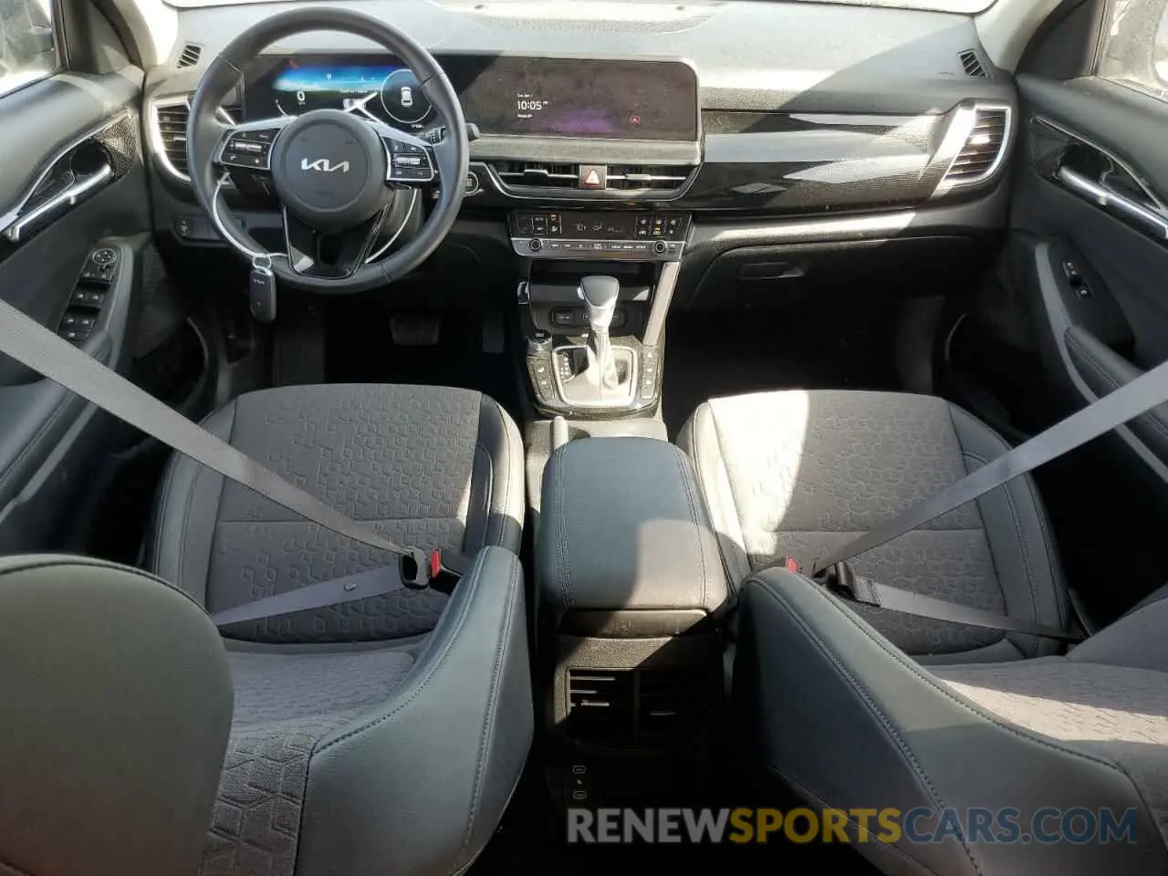 8 fotografías del automóvil dañado KNDEUCA77R7521860 KIA SELTOS X L 2024