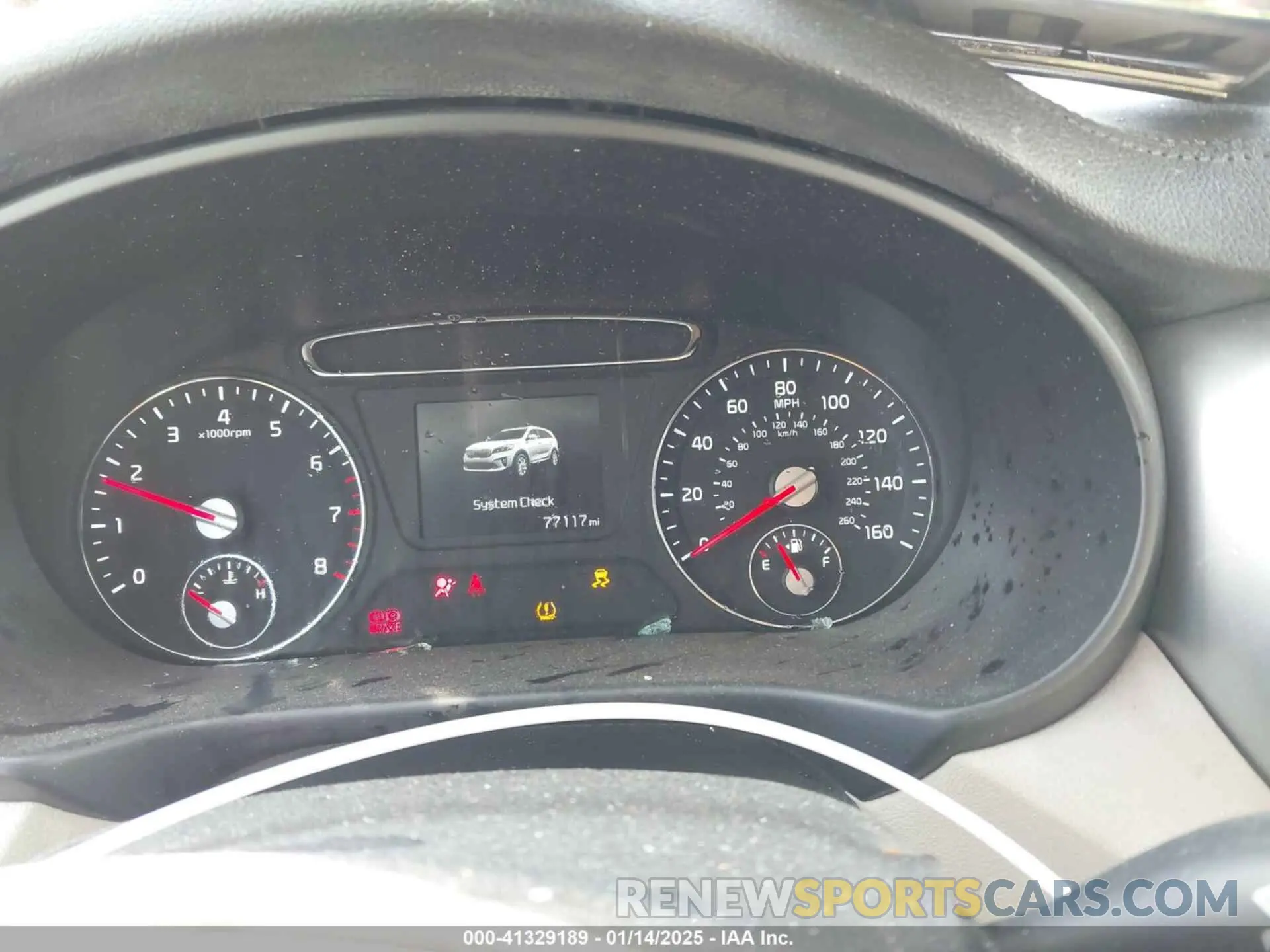 7 fotografías del automóvil dañado 5XYPG4A30KG436287 KIA SORENTO 2019
