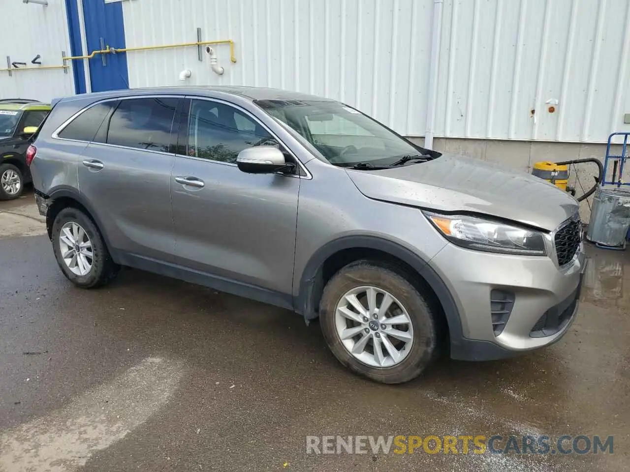 4 fotografías del automóvil dañado 5XYPG4A30KG442705 KIA SORENTO 2019