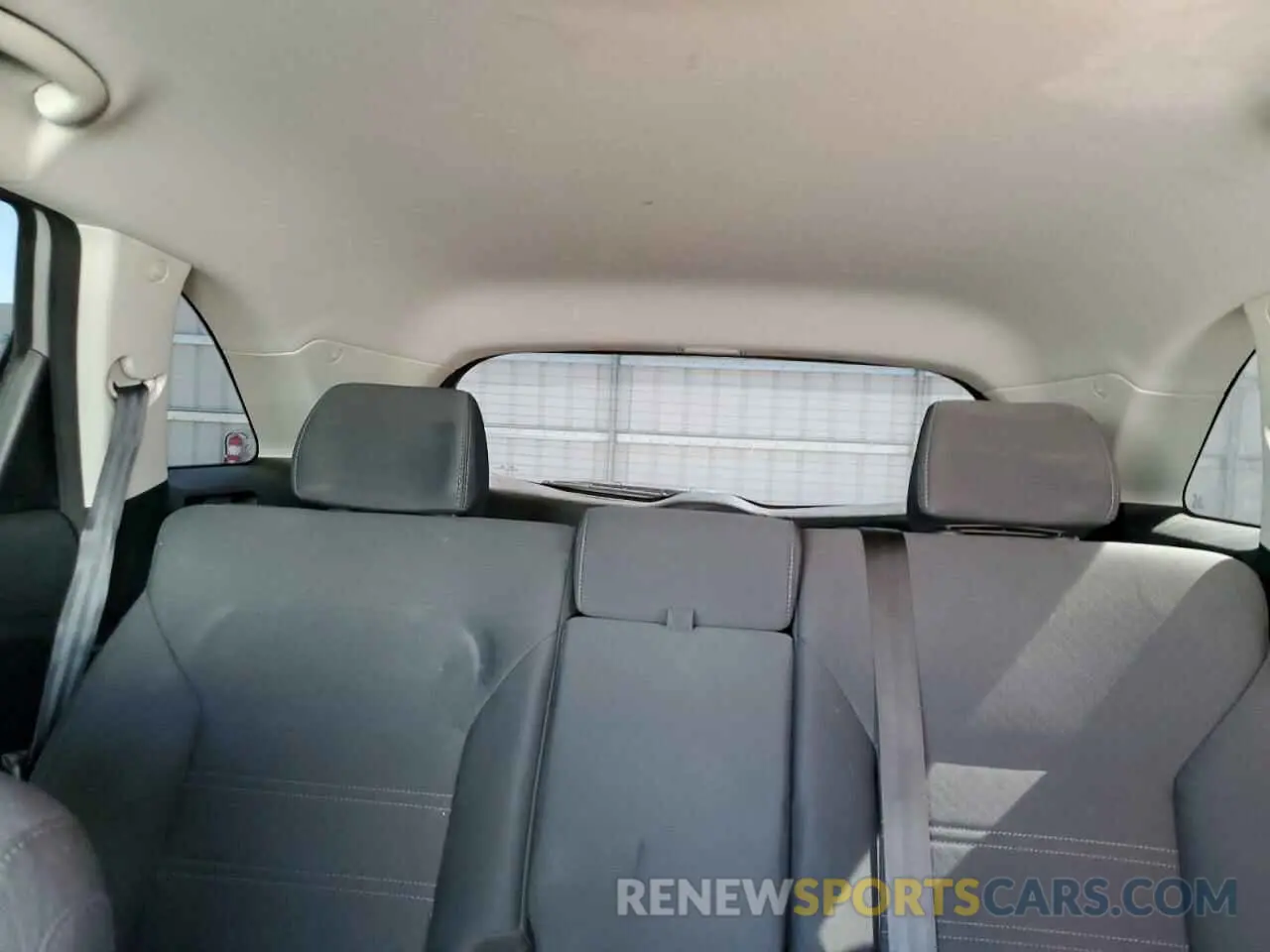 10 fotografías del automóvil dañado 5XYPG4A30KG449573 KIA SORENTO 2019