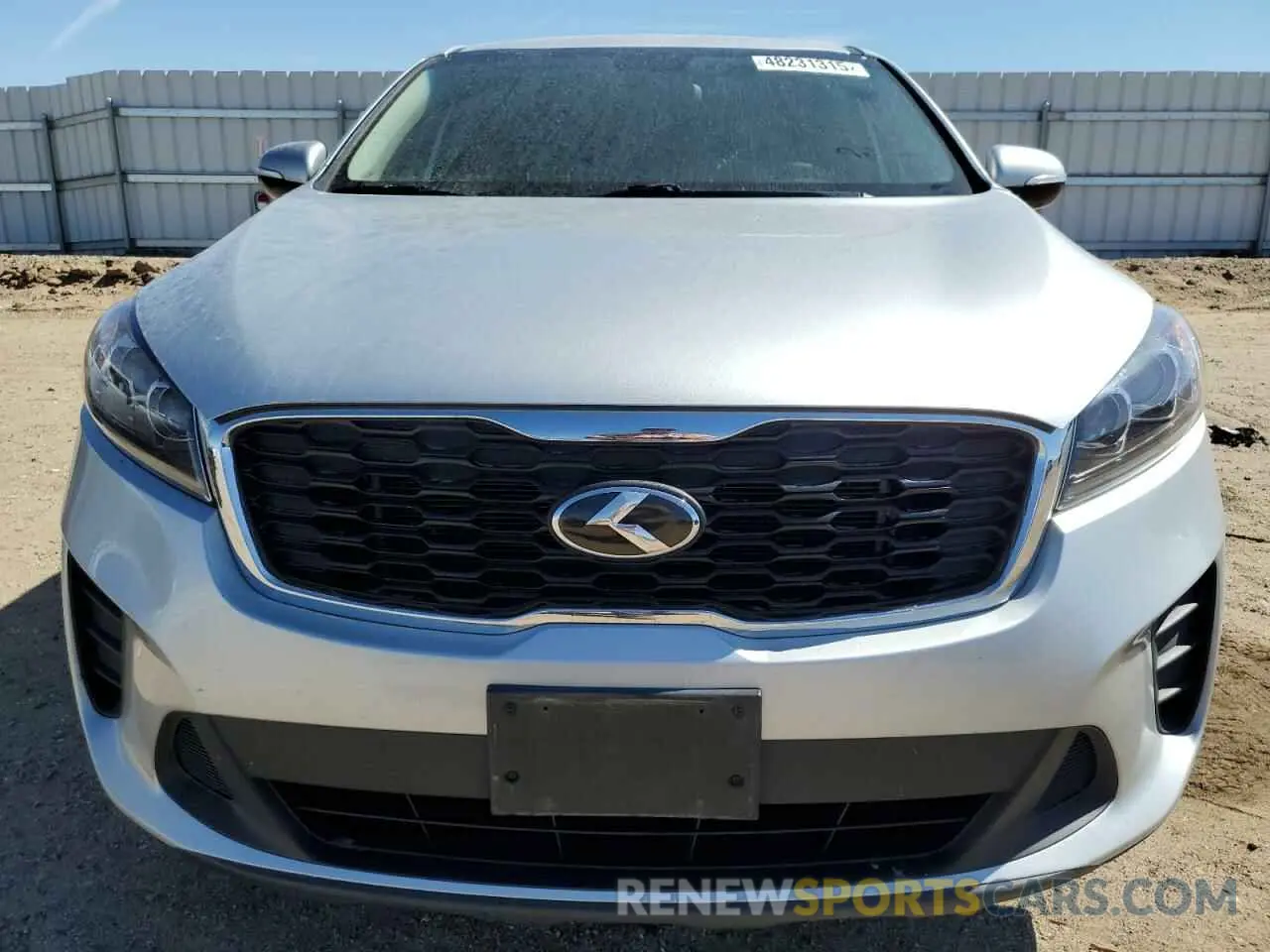 5 fotografías del automóvil dañado 5XYPG4A30KG449573 KIA SORENTO 2019