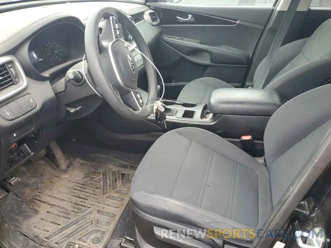 7 fotografías del automóvil dañado 5XYPG4A30KG477843 KIA SORENTO 2019