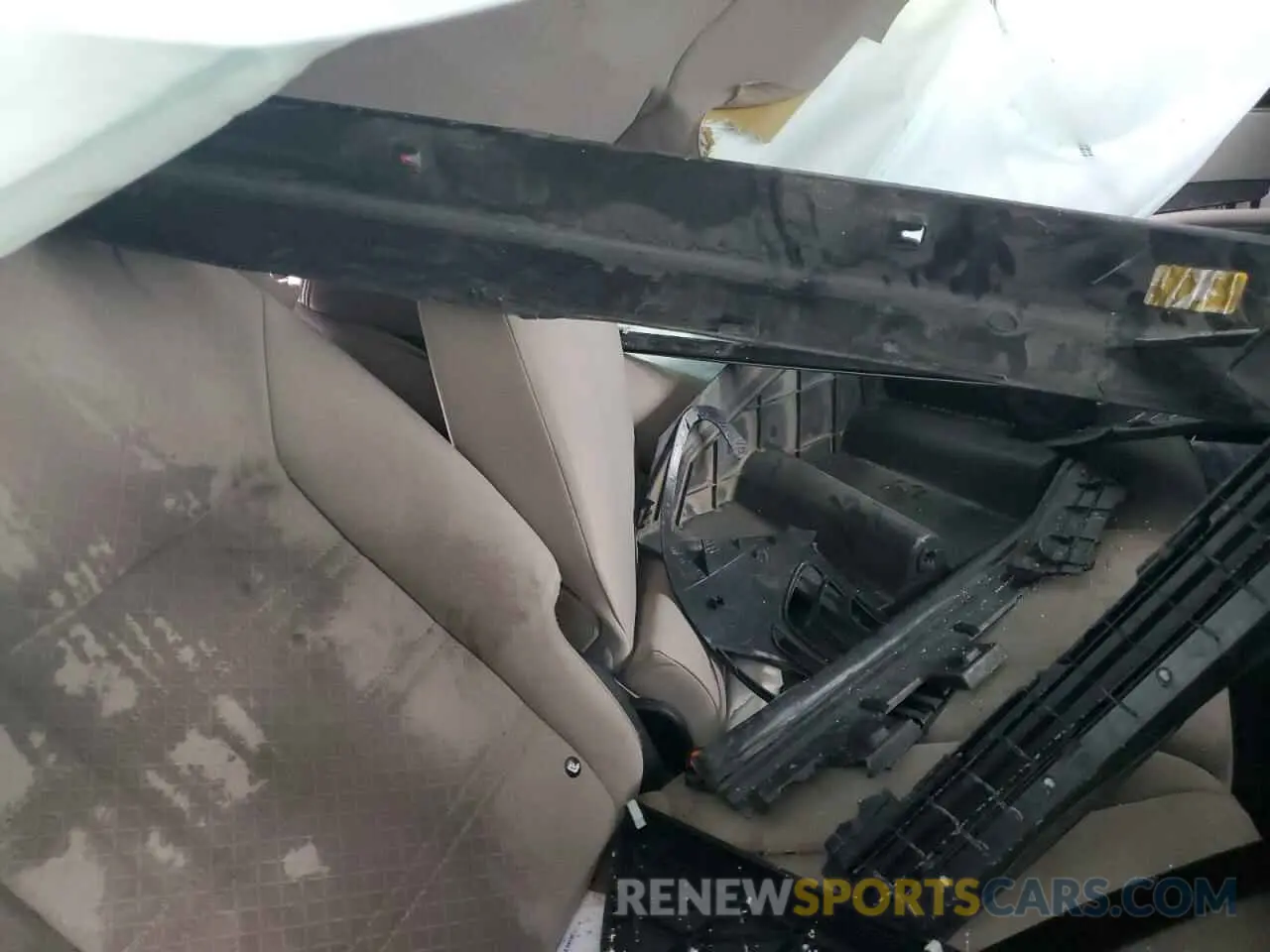 11 fotografías del automóvil dañado 5XYPG4A30KG500778 KIA SORENTO 2019