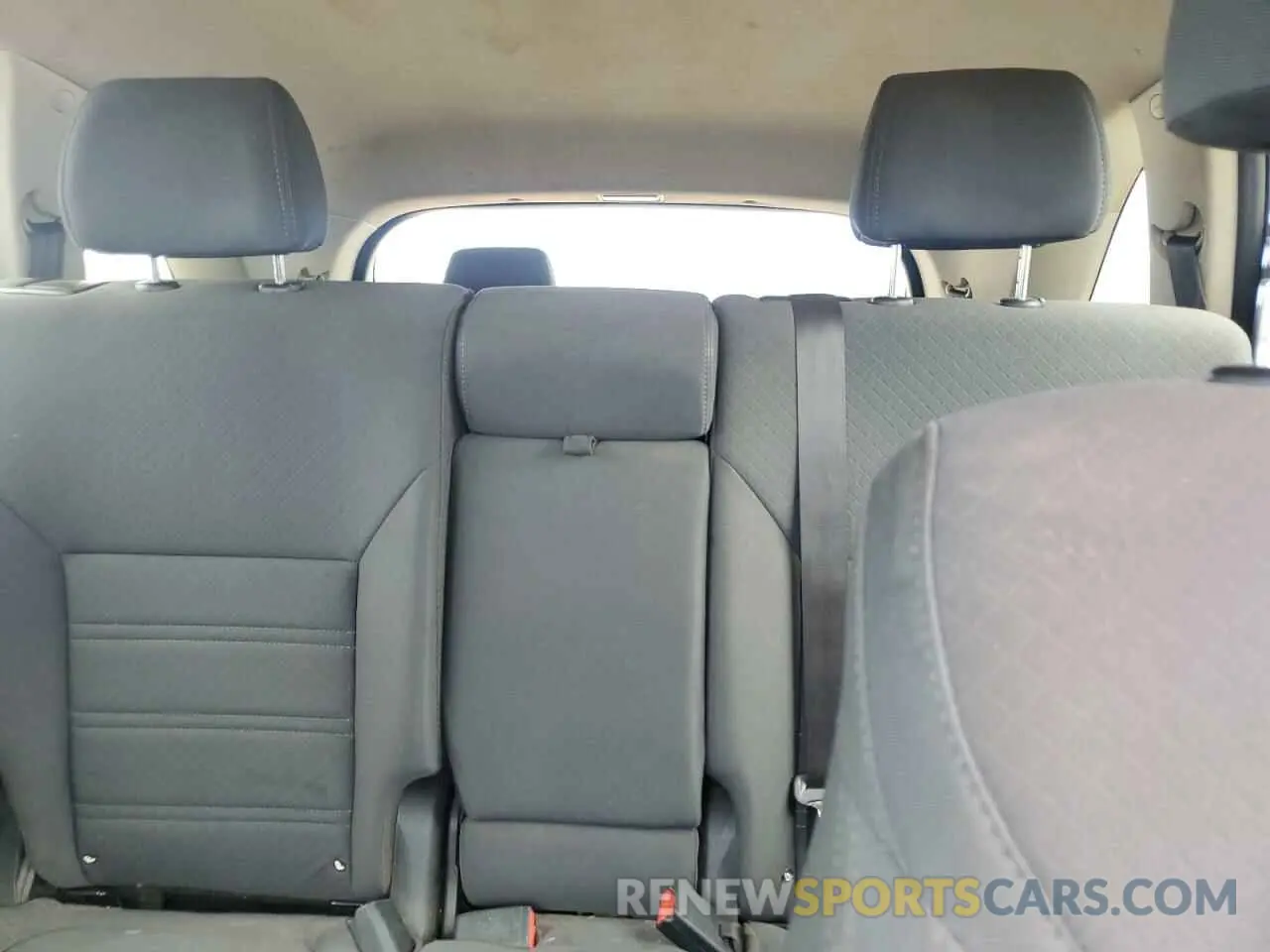 10 fotografías del automóvil dañado 5XYPG4A30KG537474 KIA SORENTO 2019