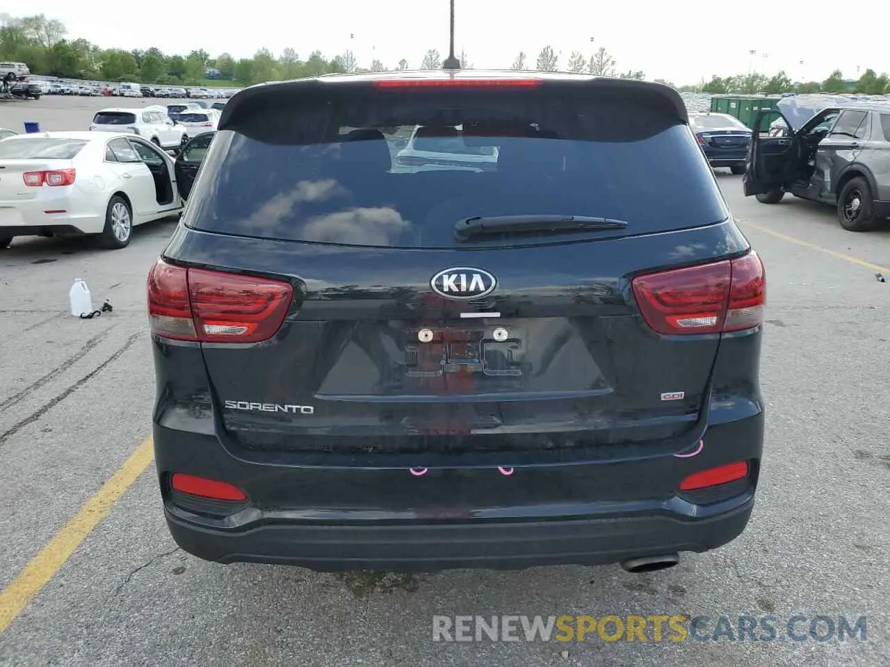 6 fotografías del automóvil dañado 5XYPG4A30KG551245 KIA SORENTO 2019