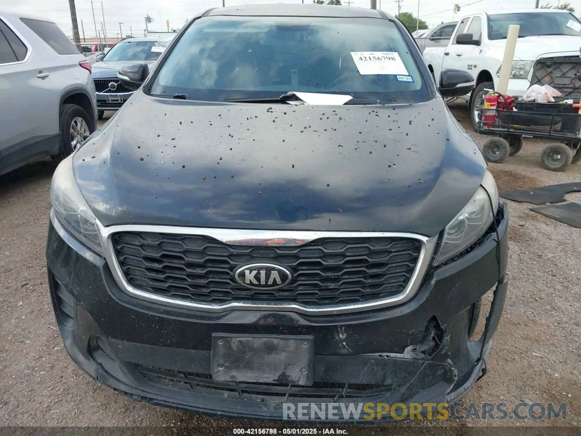 12 fotografías del automóvil dañado 5XYPG4A30KG560480 KIA SORENTO 2019