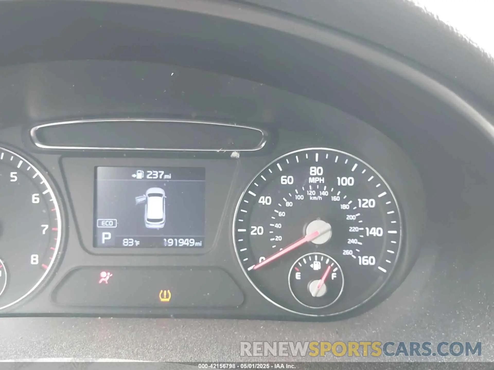 7 fotografías del automóvil dañado 5XYPG4A30KG560480 KIA SORENTO 2019