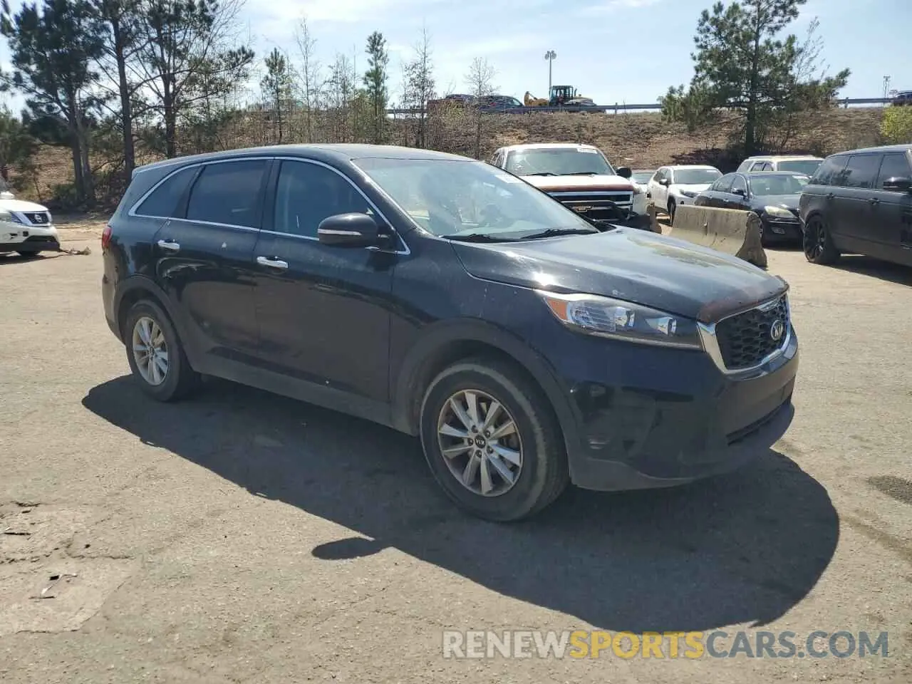 4 fotografías del automóvil dañado 5XYPG4A30KG595424 KIA SORENTO 2019