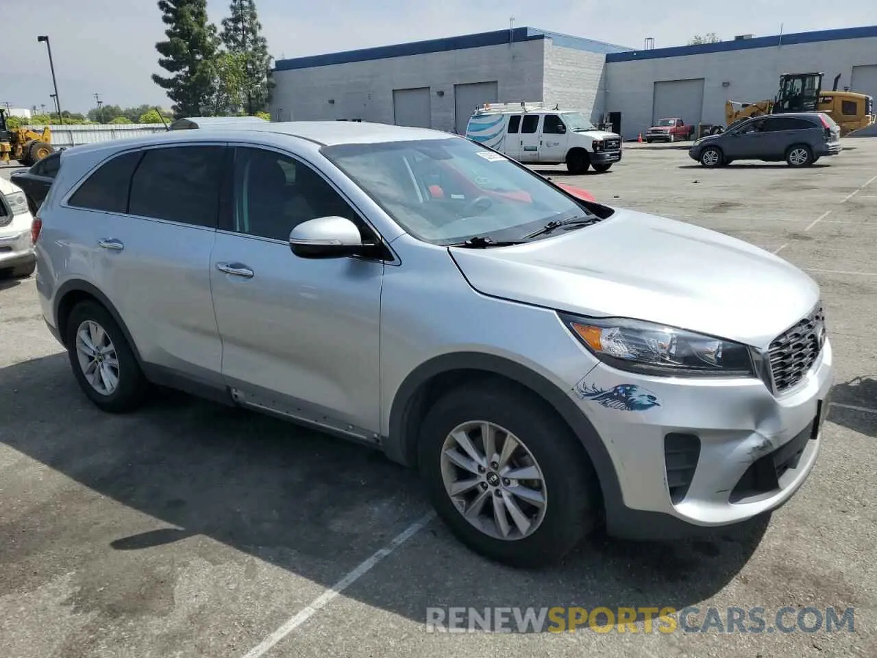 4 fotografías del automóvil dañado 5XYPG4A31KG555272 KIA SORENTO 2019