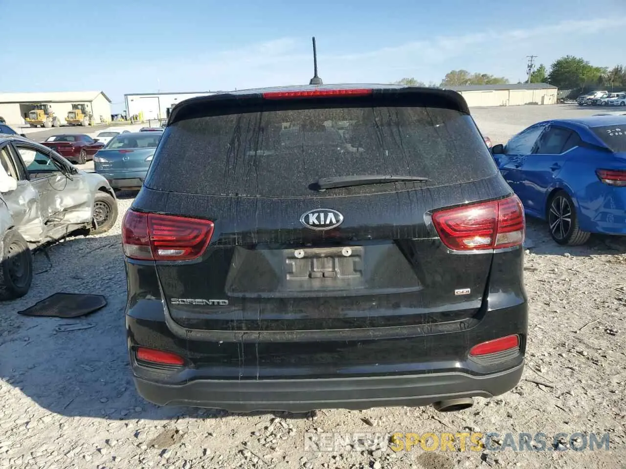 6 fotografías del automóvil dañado 5XYPG4A31KG585341 KIA SORENTO 2019