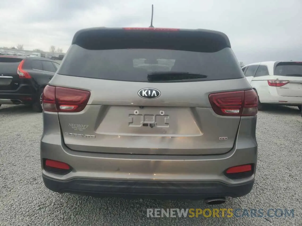 6 fotografías del automóvil dañado 5XYPG4A32KG436145 KIA SORENTO 2019