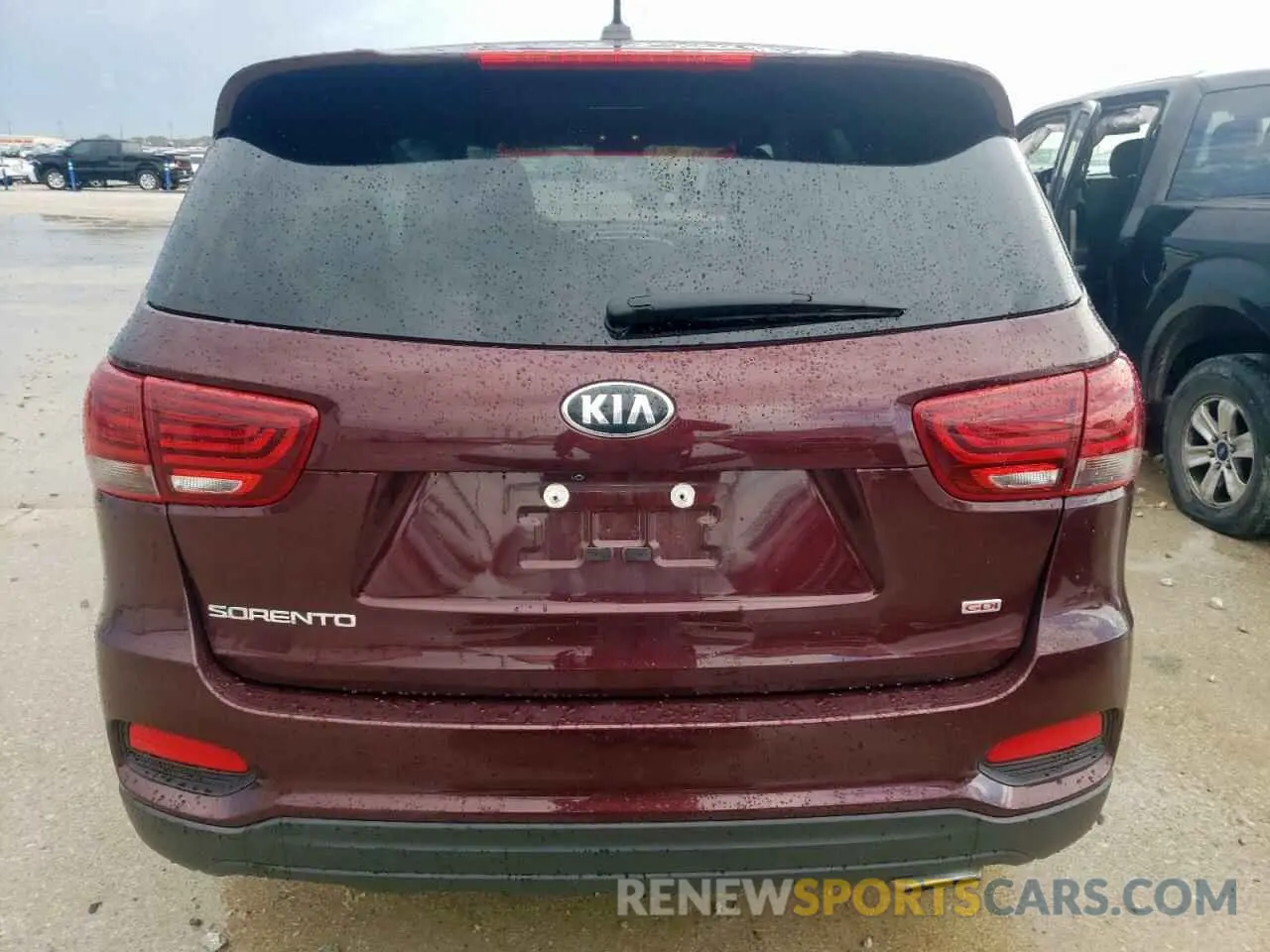 6 fotografías del automóvil dañado 5XYPG4A32KG476077 KIA SORENTO 2019
